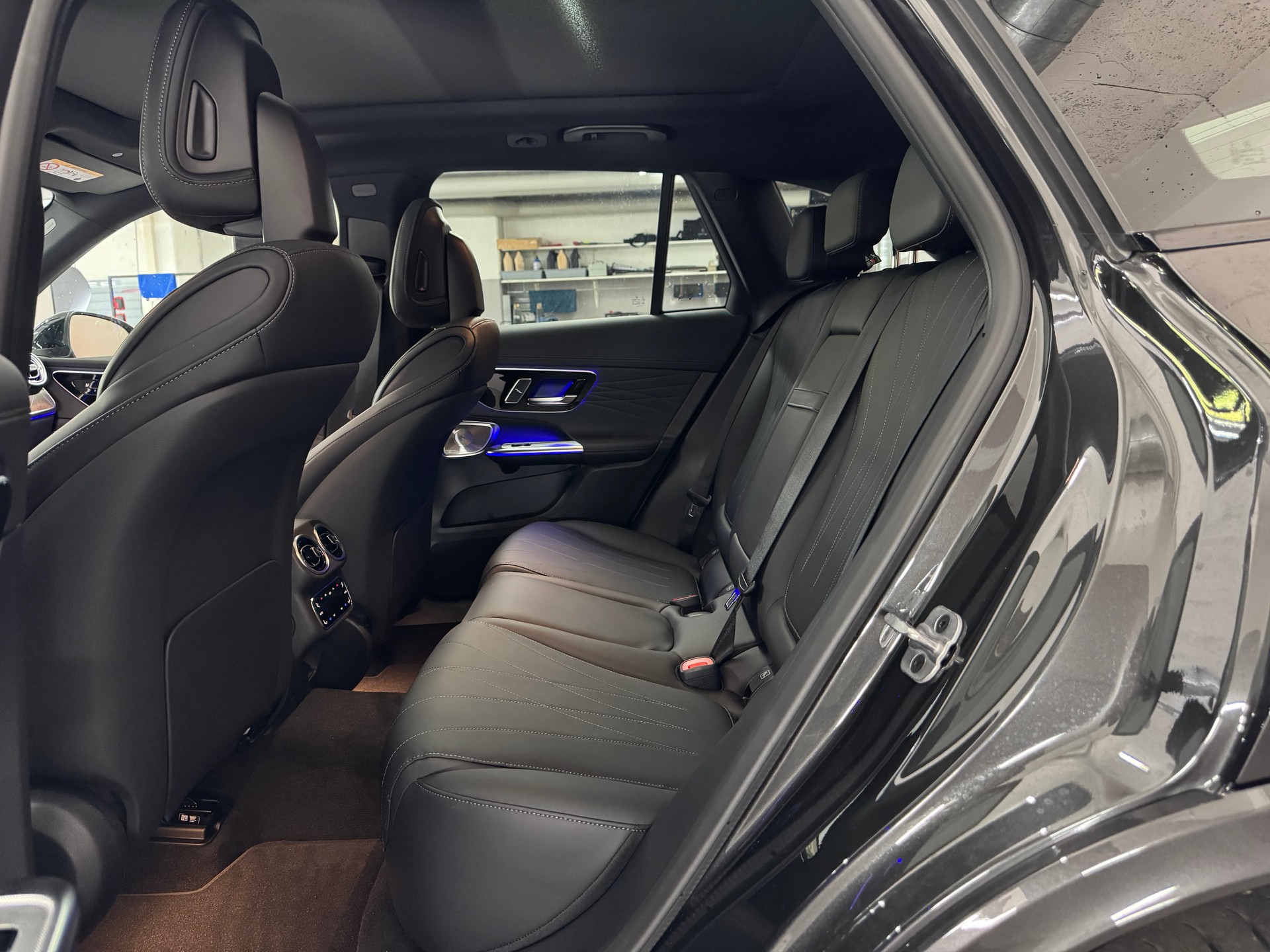 MERCEDES-BENZ GLC 300 4Matic 9G-Tronic-image-13