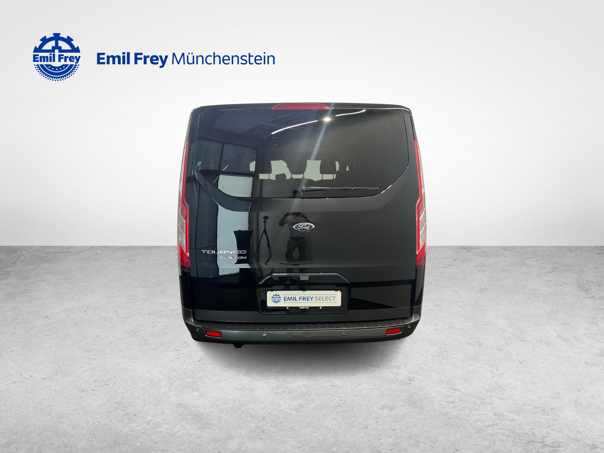 FORD Tourneo C Bus 320 L1 2.0 TDCi 185 Active-showroom-element-3