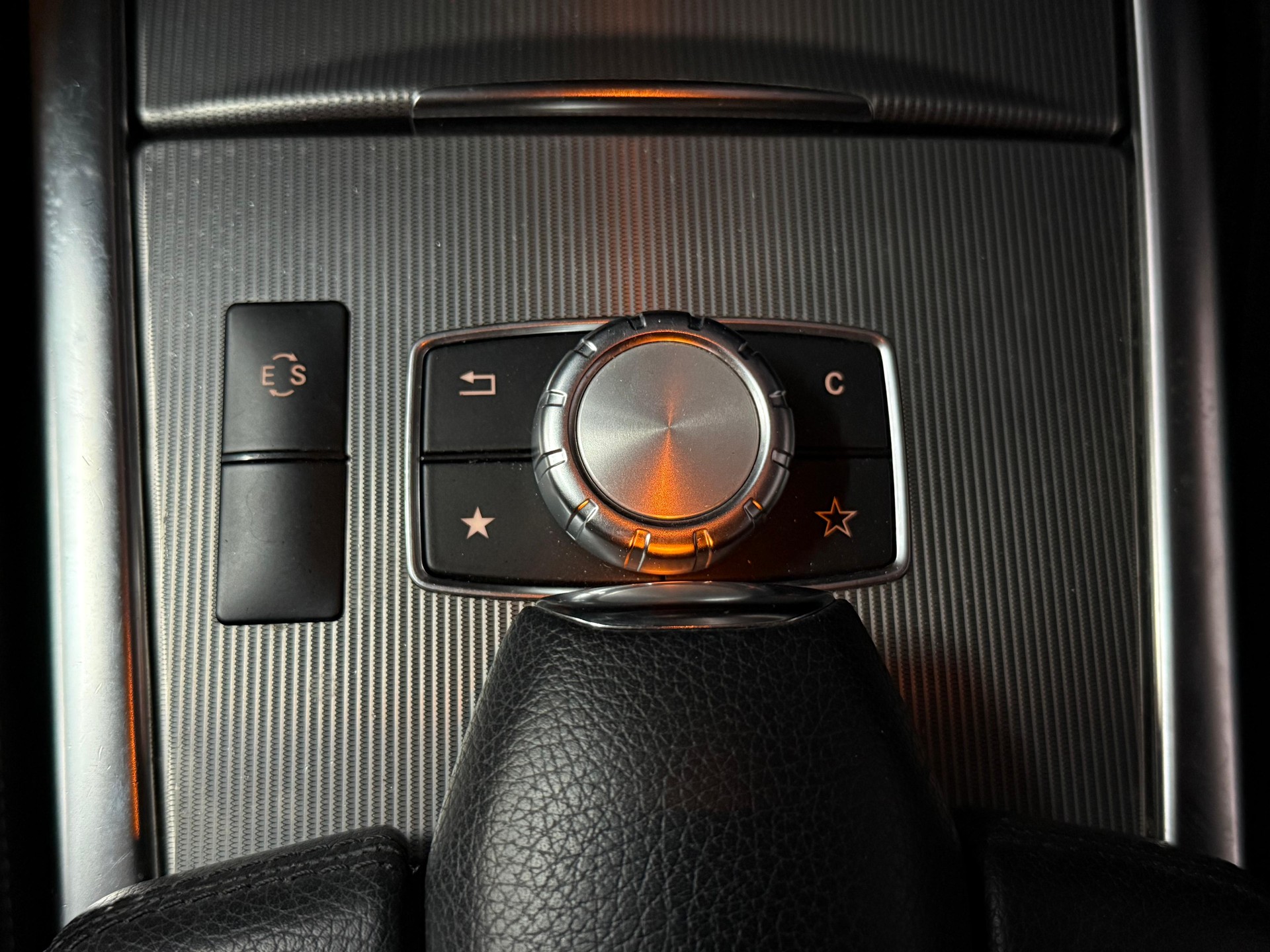 MERCEDES-BENZ E 250 CDI Elégance 4Matic 7G-Tronic / 7 PLÄTZE/ AB MFK-image-18