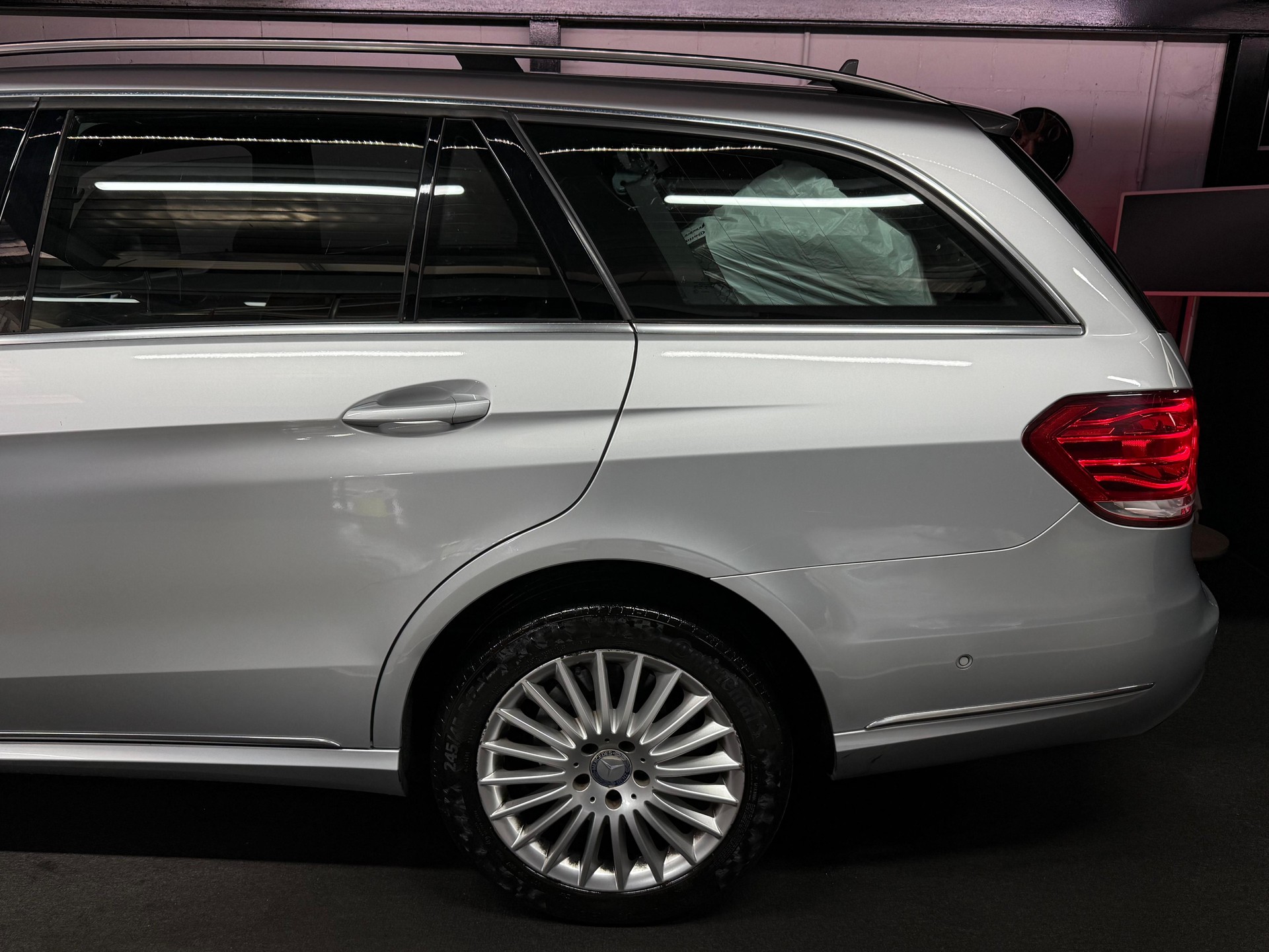 MERCEDES-BENZ E 250 CDI Elégance 4Matic 7G-Tronic / 7 PLÄTZE/ AB MFK-image-7