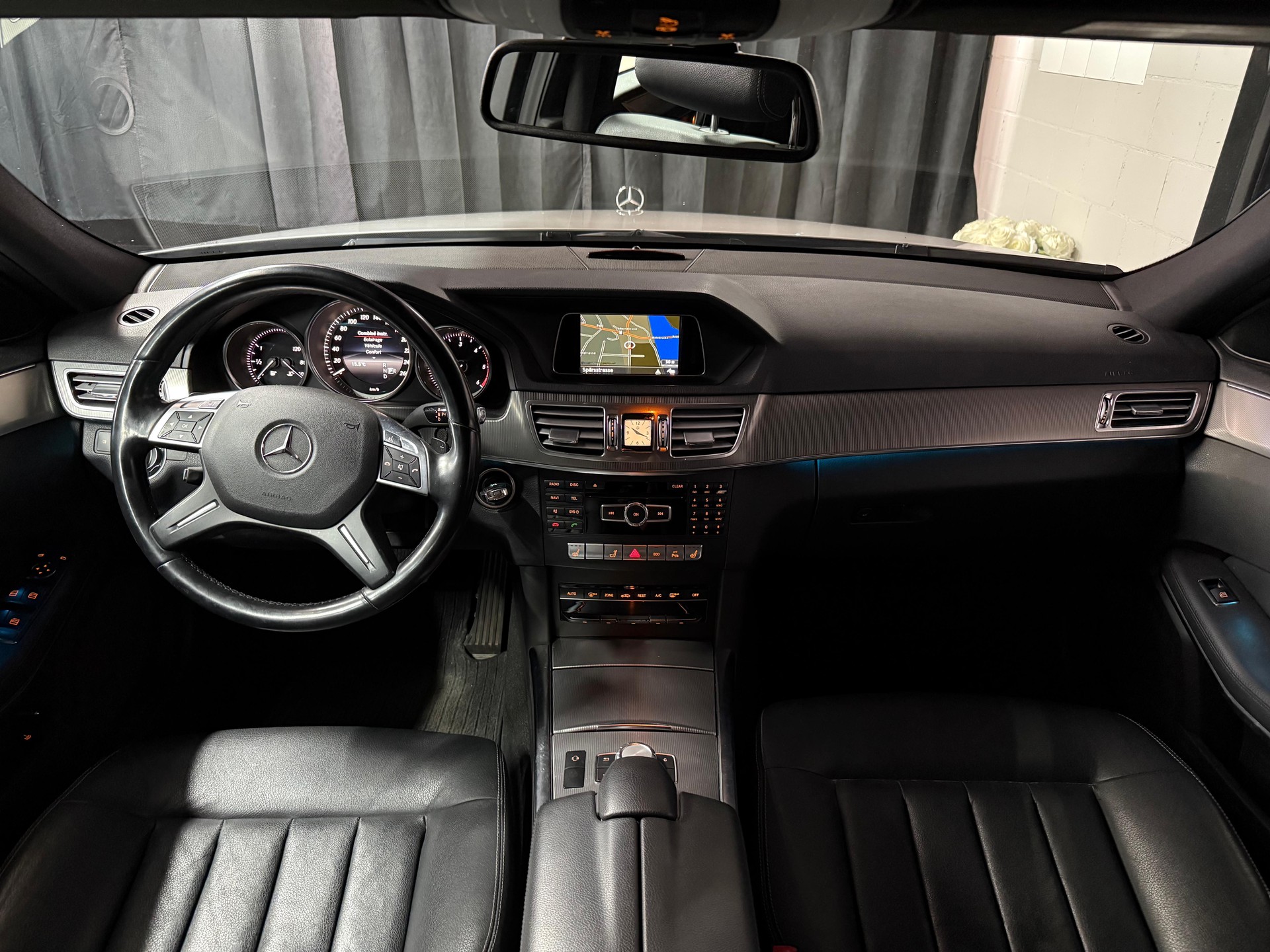 MERCEDES-BENZ E 250 CDI Elégance 4Matic 7G-Tronic / 7 PLÄTZE/ AB MFK-image-8