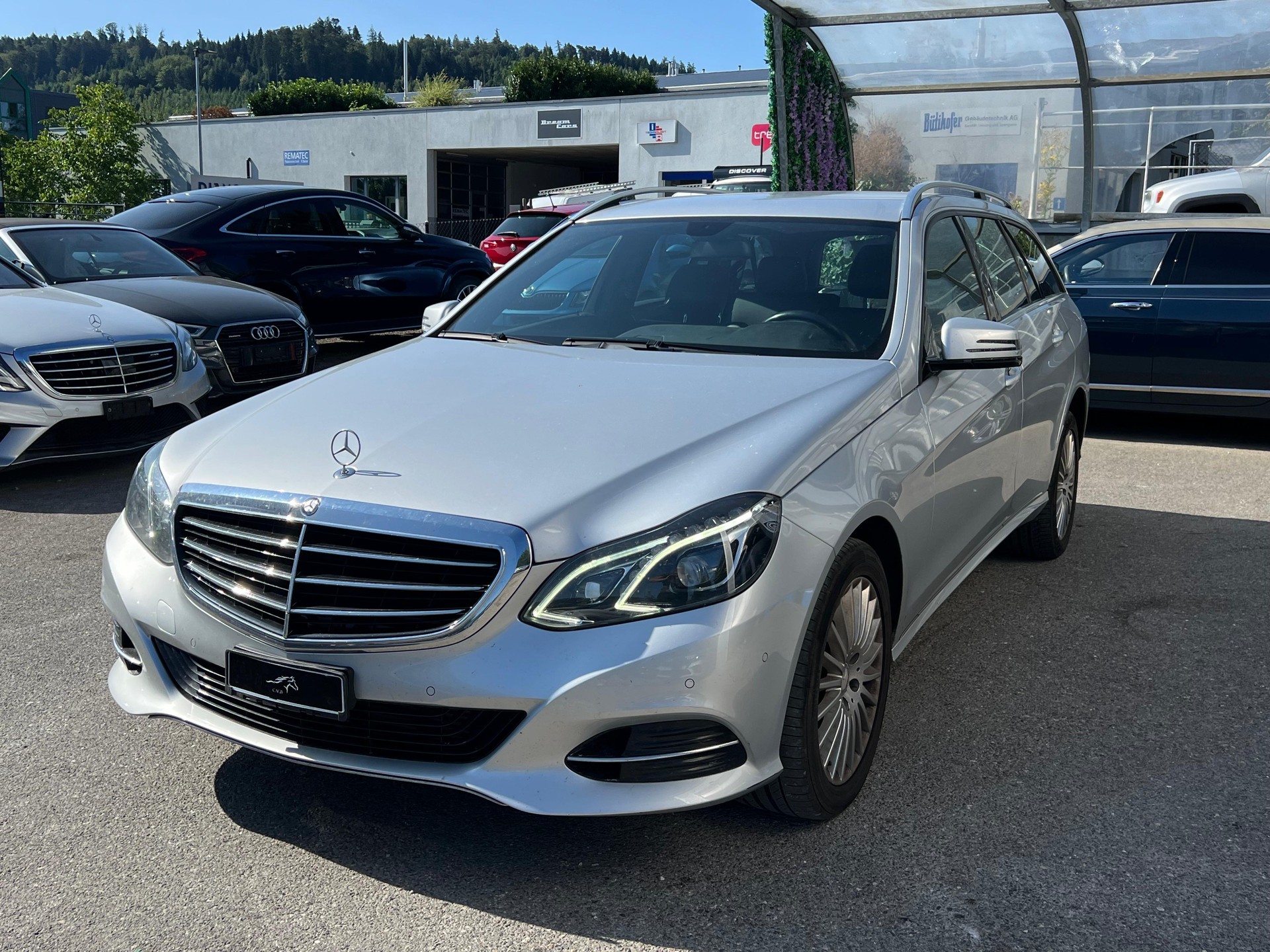 MERCEDES-BENZ E 250 CDI Elégance 4Matic 7G-Tronic / 7 PLÄTZE/ AB MFK