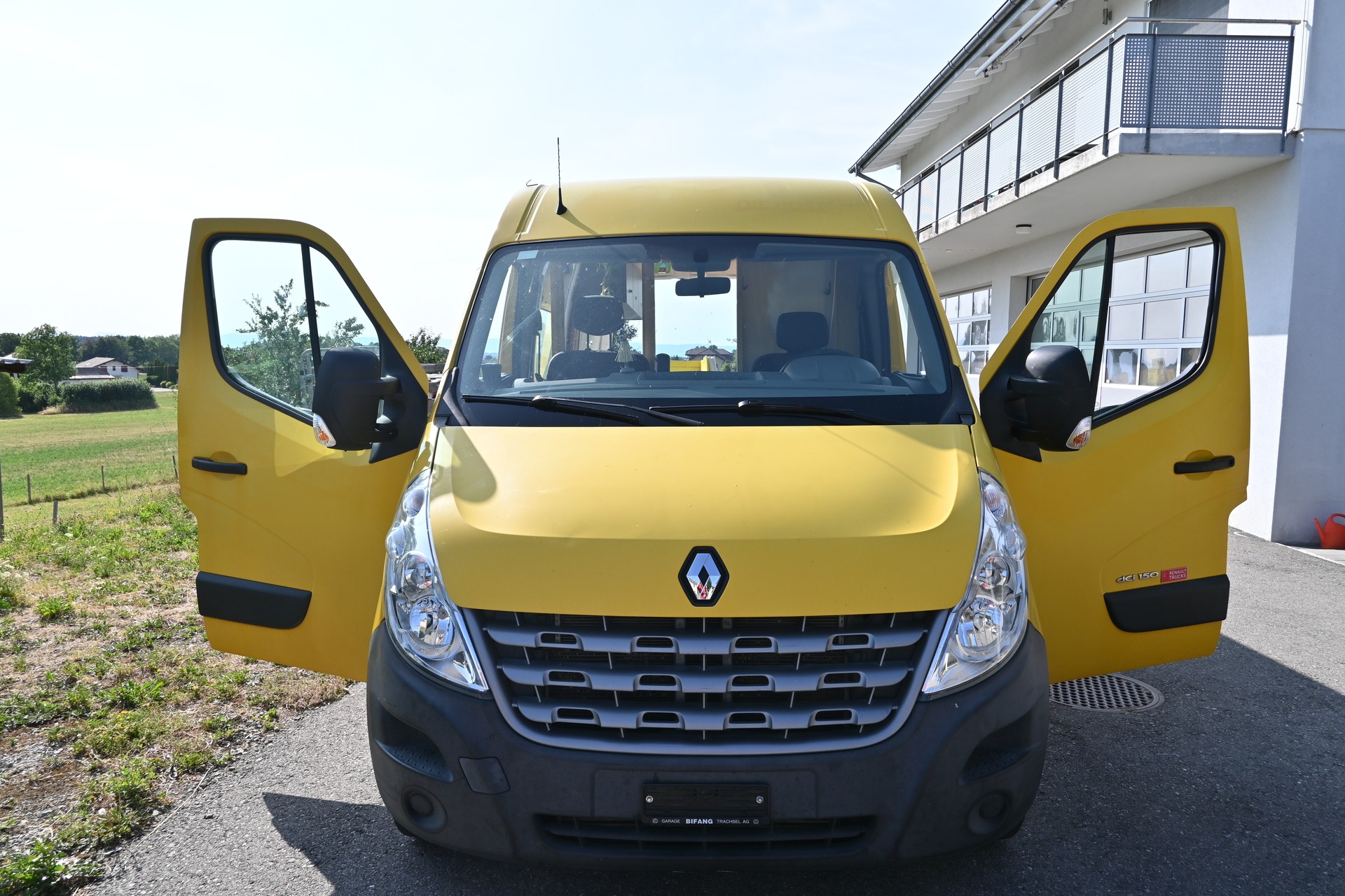 RENAULT T35 dCi125-image-1