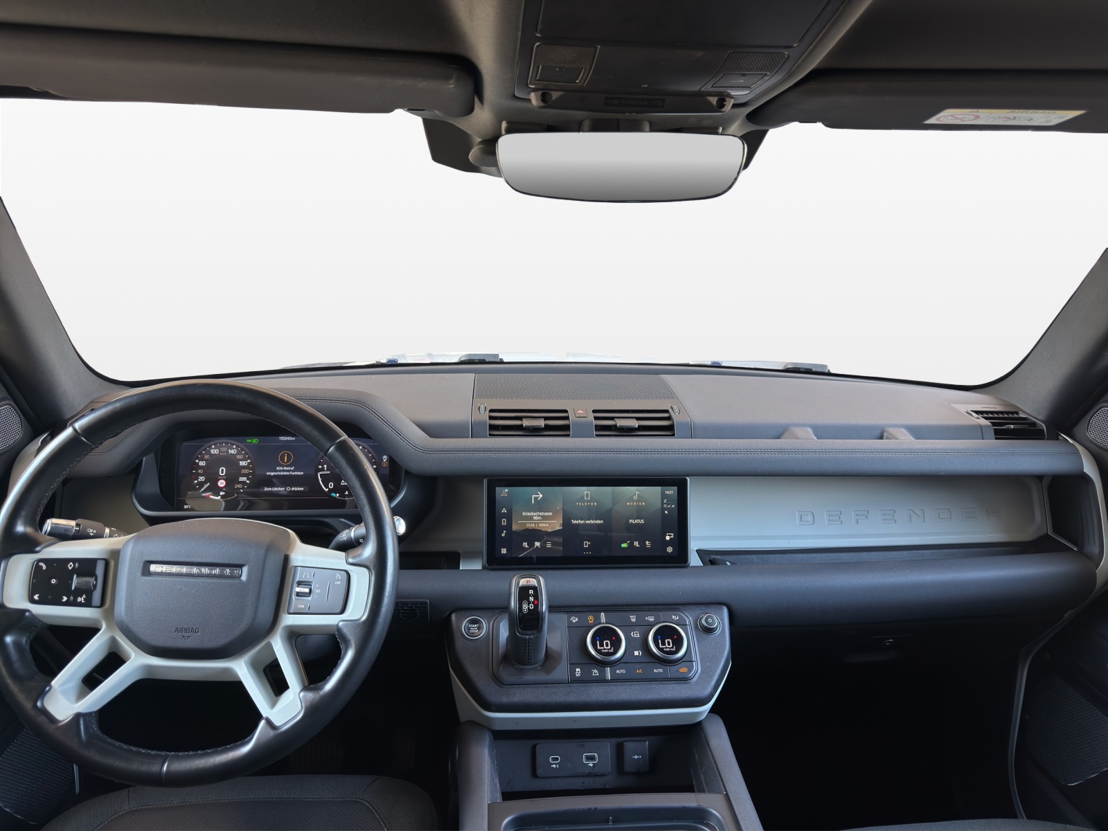 LAND ROVER Defender 90 3.0D I6 200 S AT8-image-10