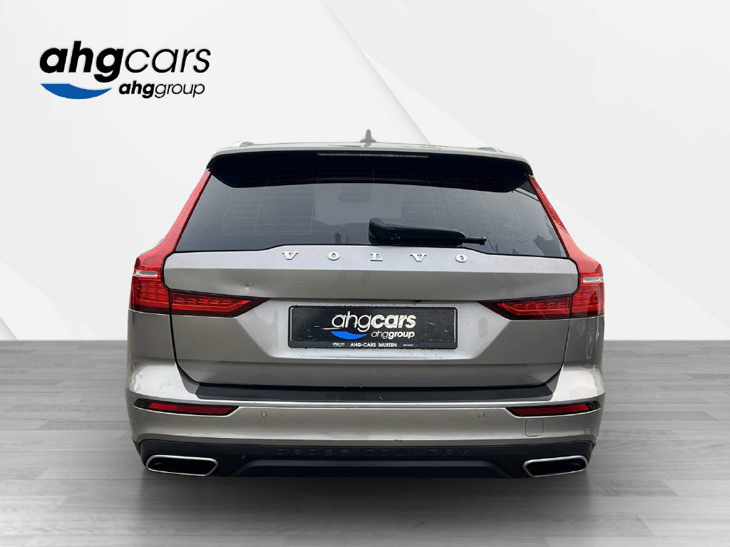 VOLVO V60 Cross Country 2.0 D4 AWD-showroom-element-3