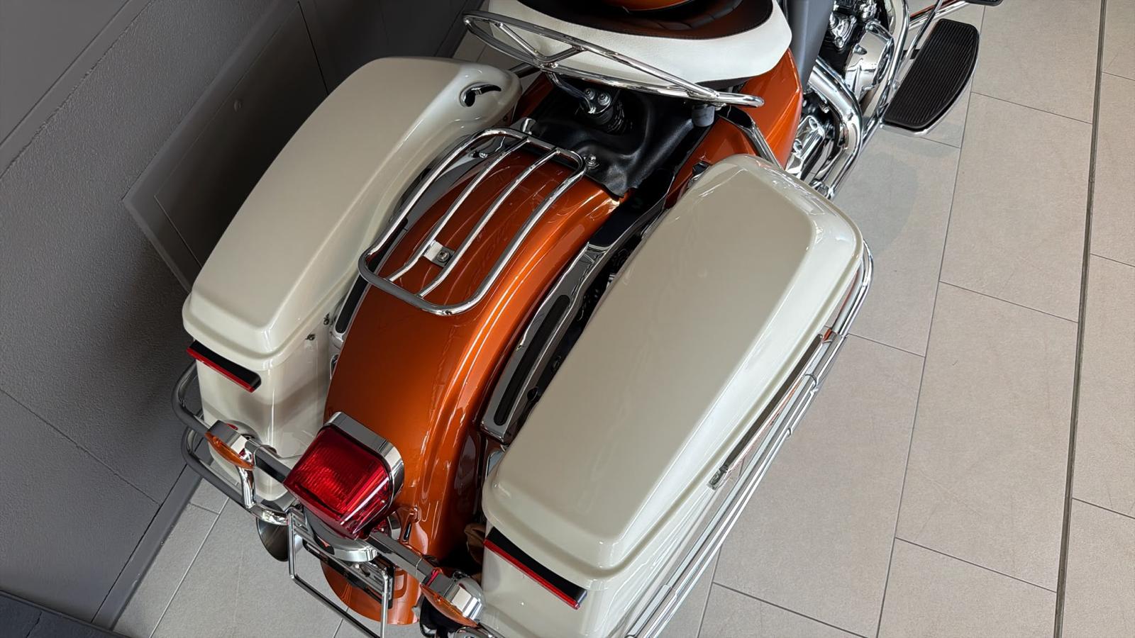HARLEY-DAVIDSON FLHFB Electra Glide Highway Kingl 114-image-3