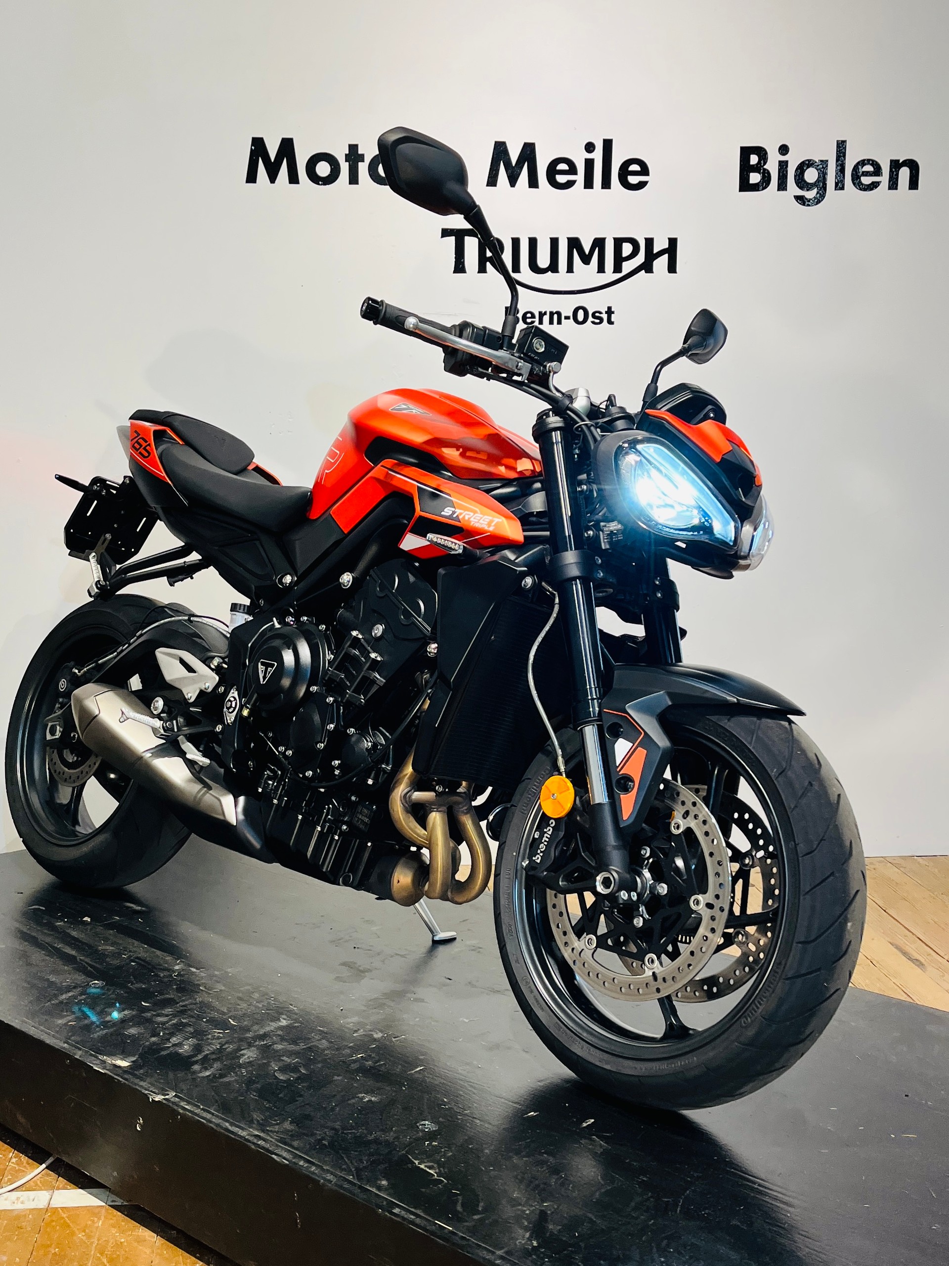 TRIUMPH Street Triple 765 R A2 (35kW)-image-1