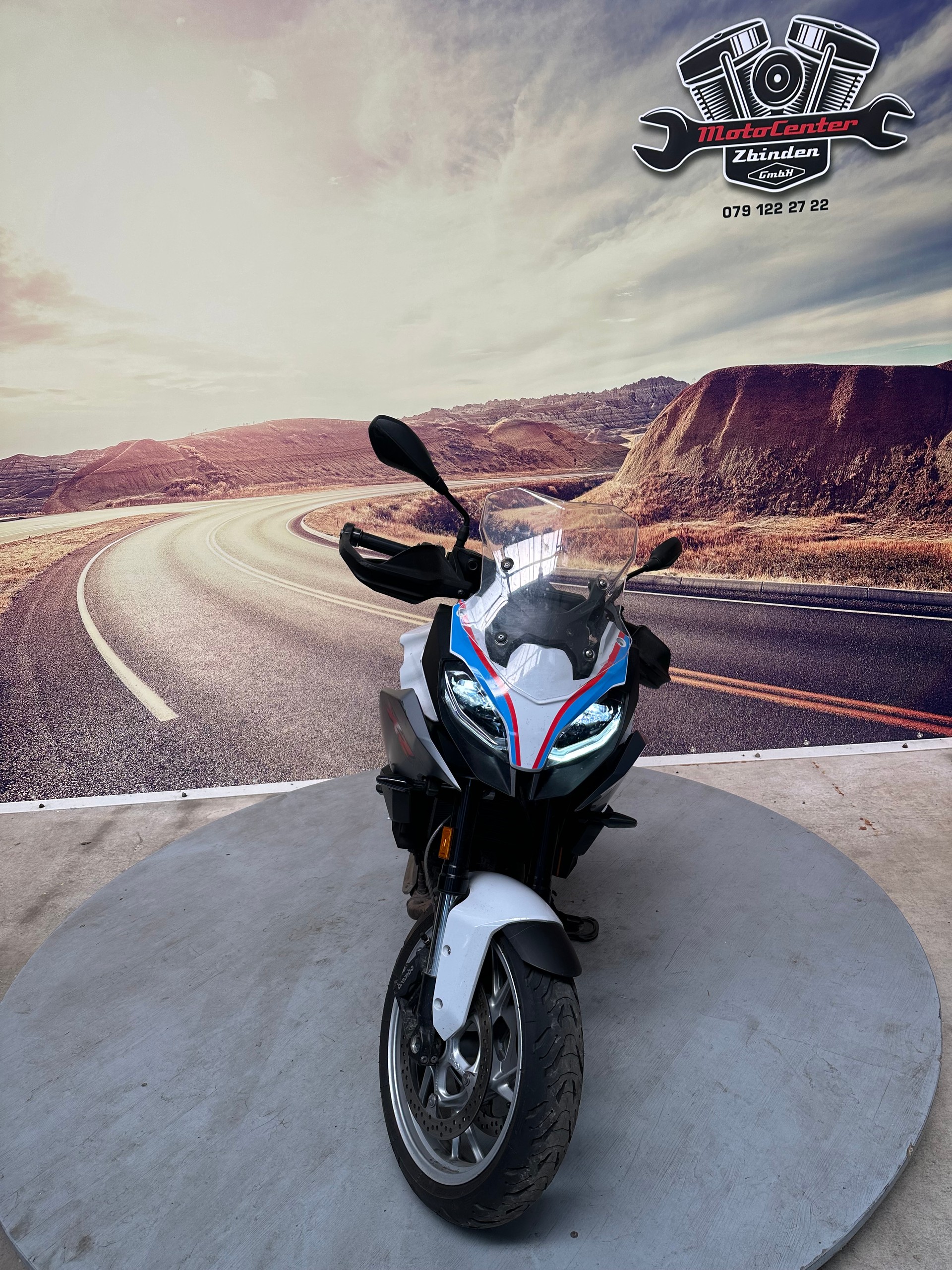 BMW F 900 XR ABS-image-2