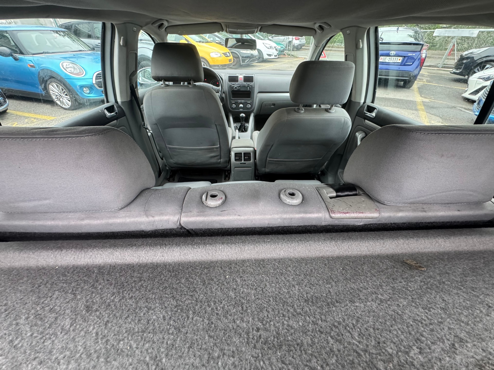 VW Golf 2.0 TDI Comfortline-image-10