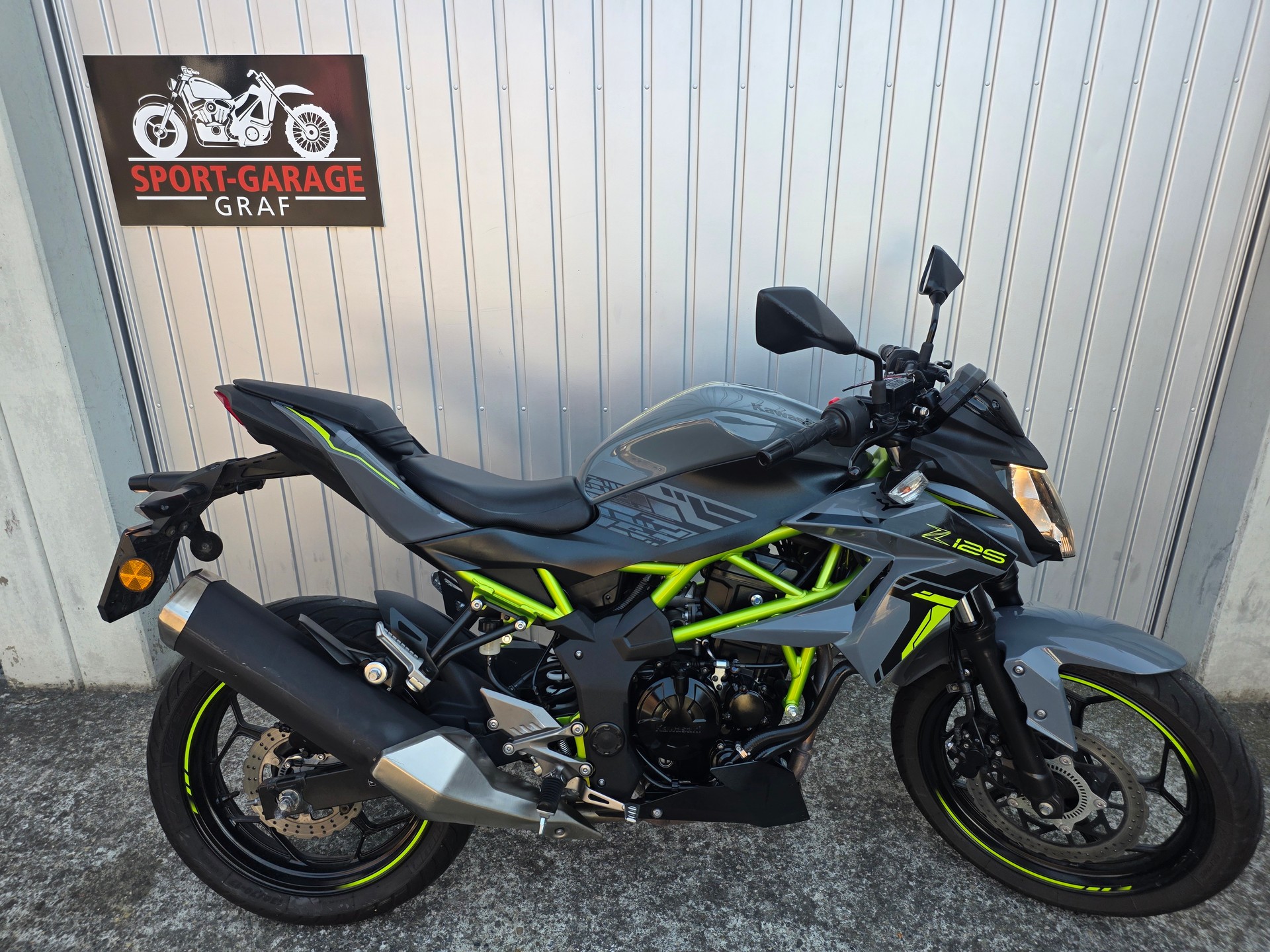 KAWASAKI Z 125-image-0
