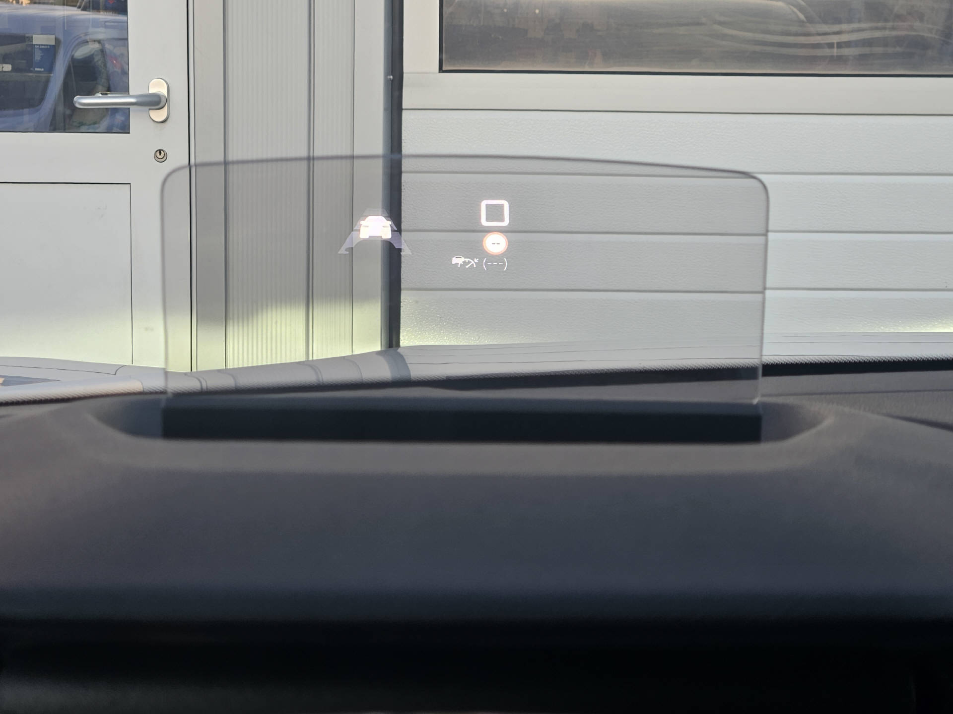 CITROEN C4 1.2 PureTech Shine * Absolute Top Ausstattung *-image-11