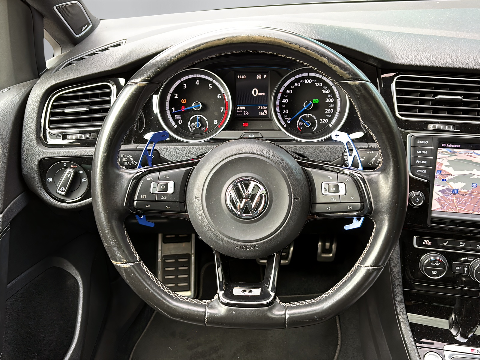 VW Golf VII 2.0 TSI R360S DSG 4motion-showroom-element-3