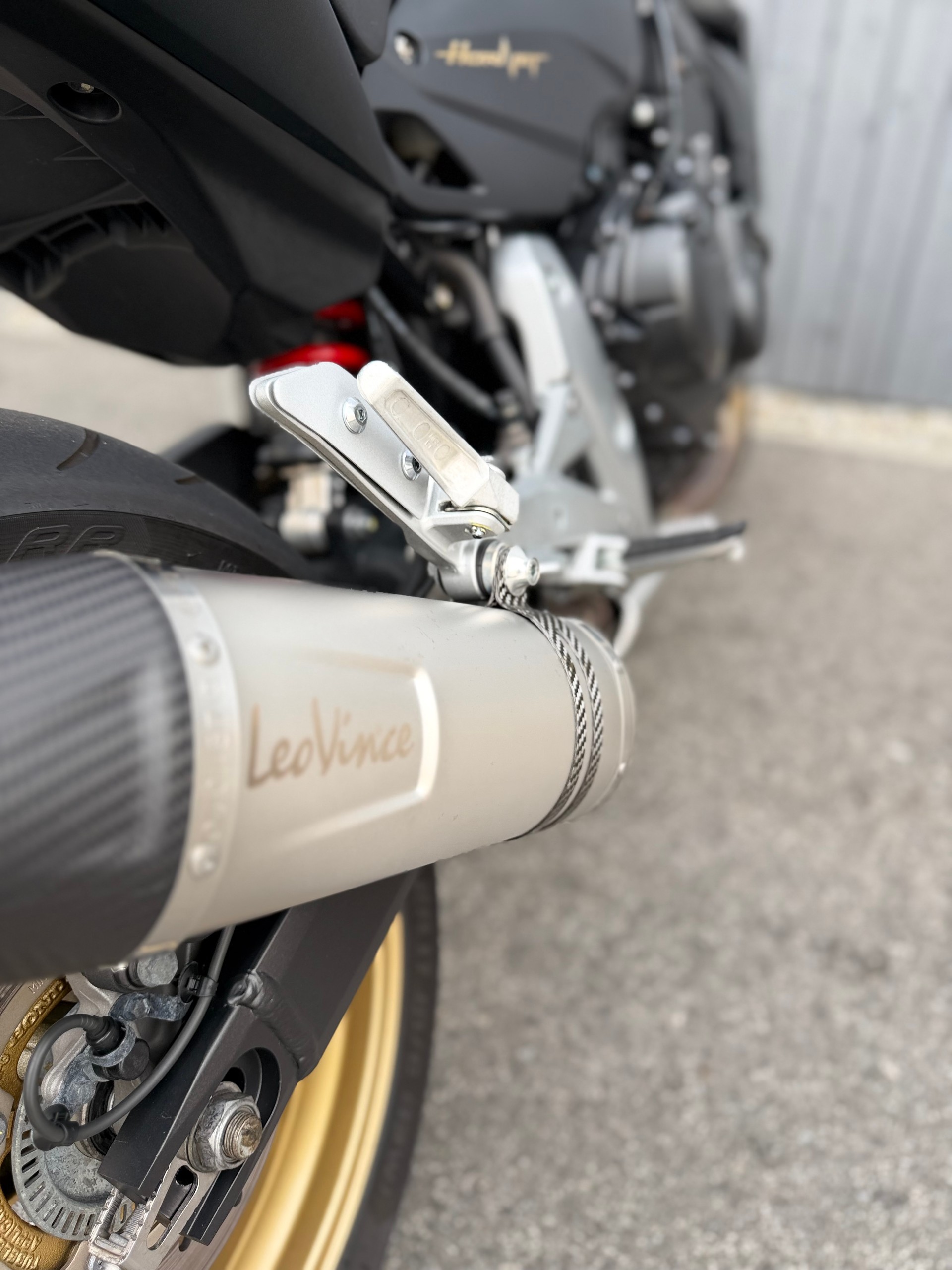 HONDA CB 600 F ABS Hornet-image-9