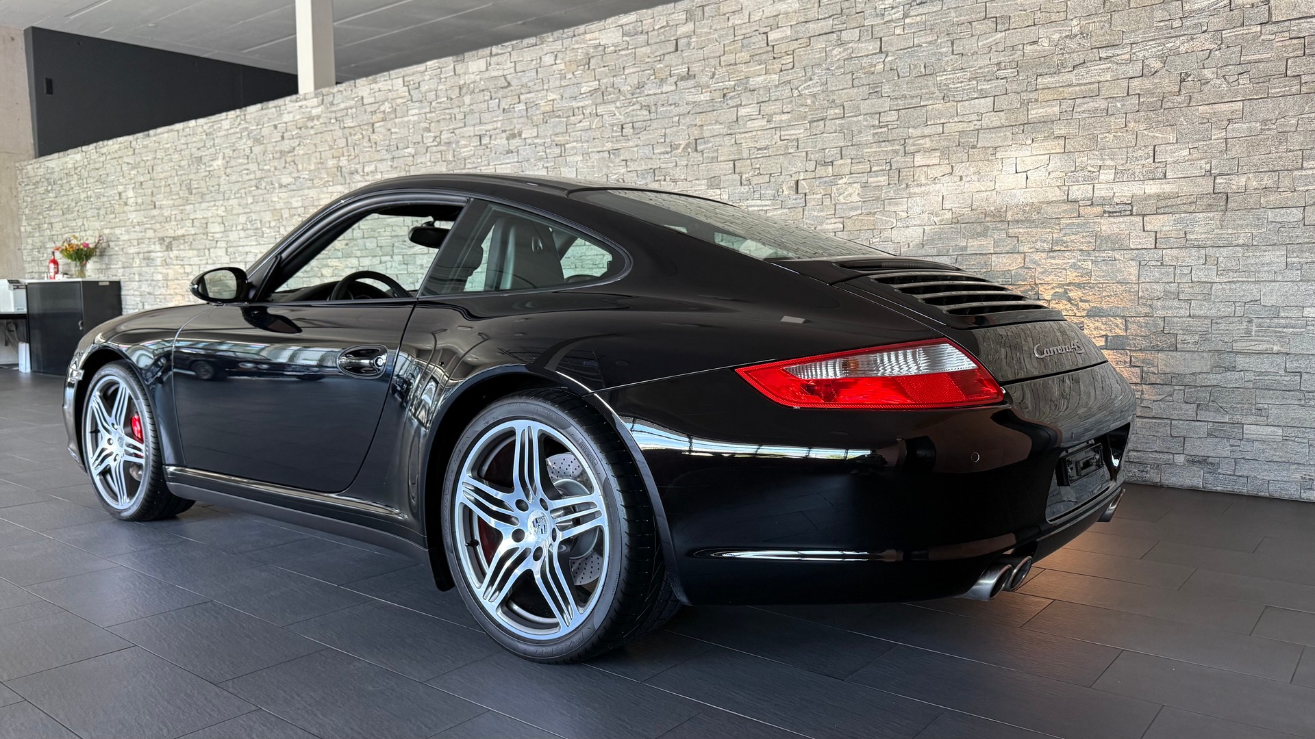 PORSCHE 911 Carrera 4S (997.1) Coupe-image-10