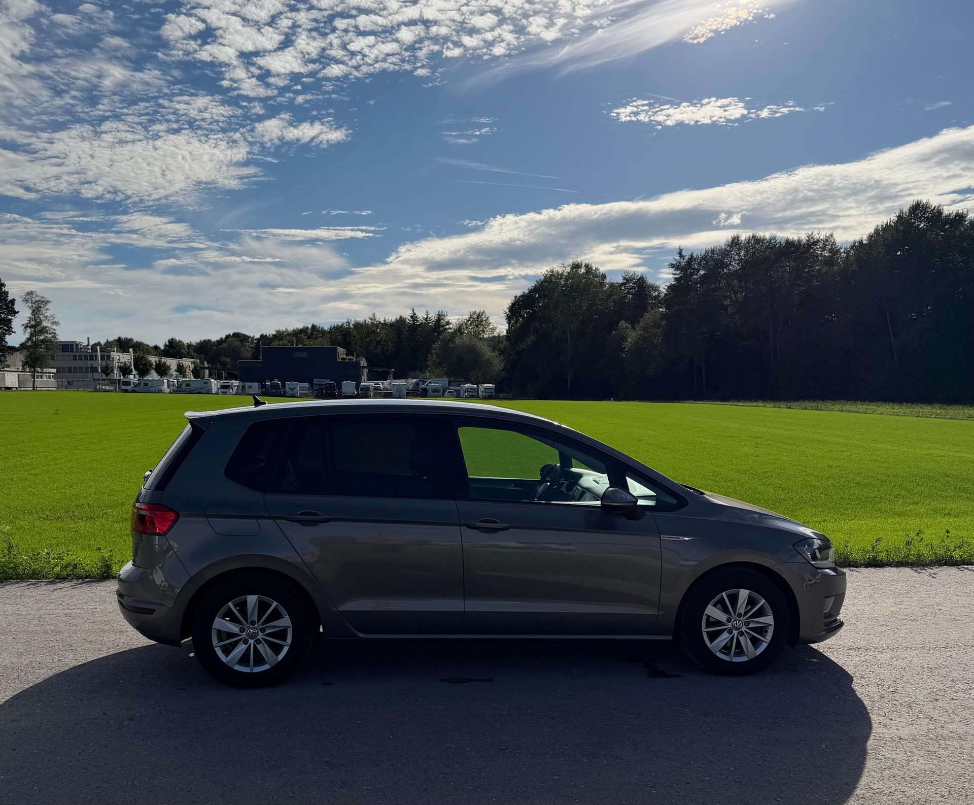 VW Golf Sportsvan 1.6 TDI BlueMotion Comfortline-image-6
