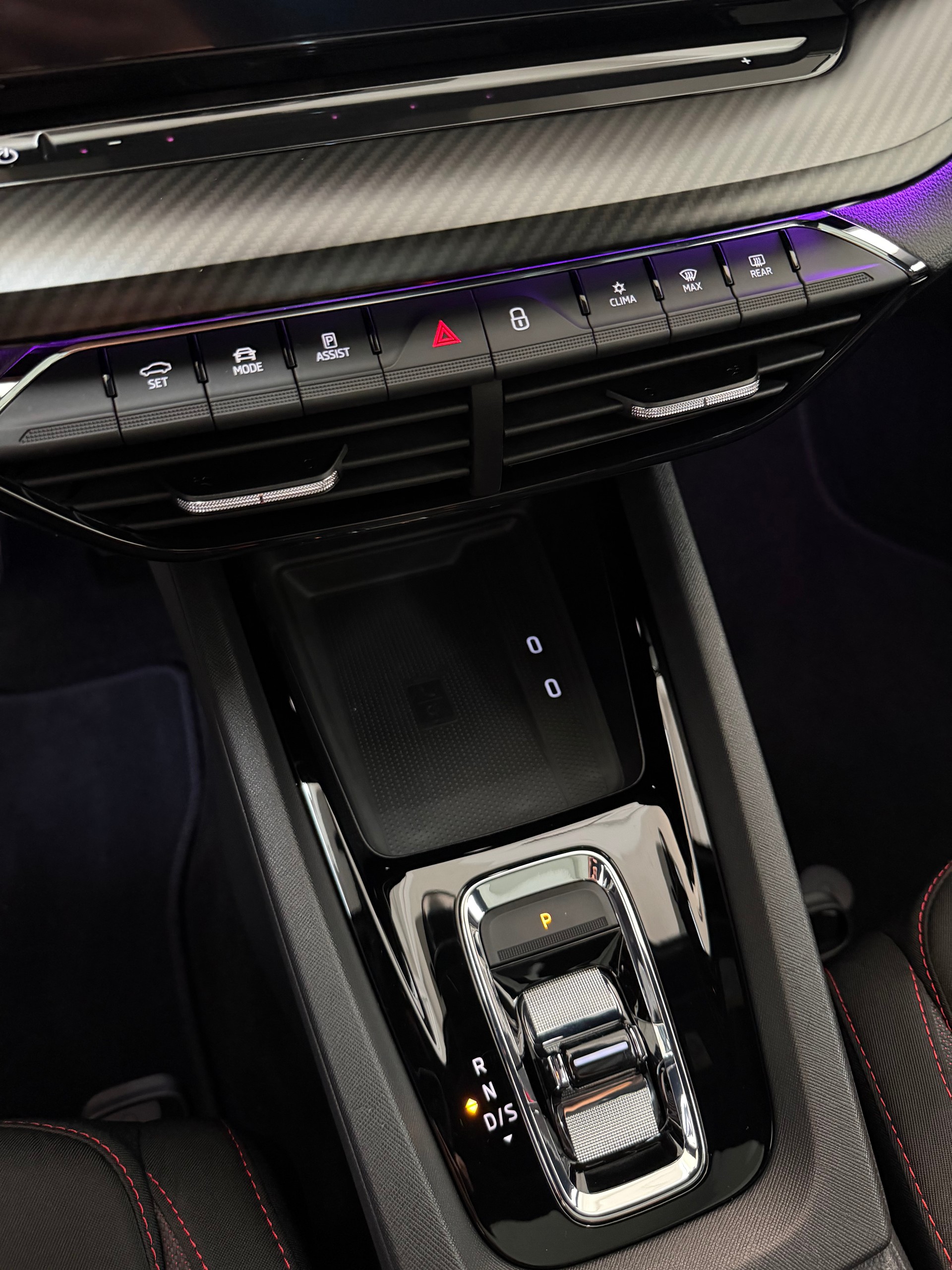 SKODA Octavia Combi 2.0 TSI DSG RS-image-20