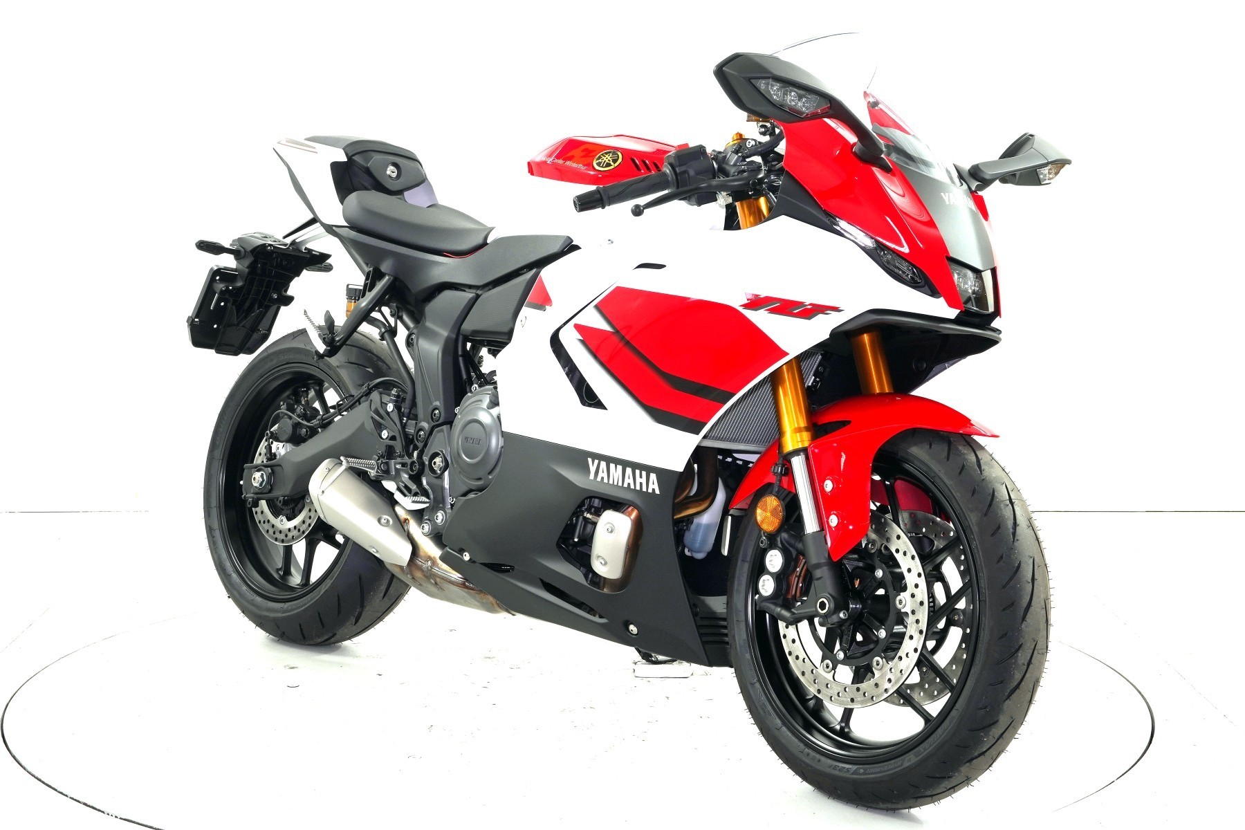 YAMAHA R7 ABS 70th Anniv.-image-1