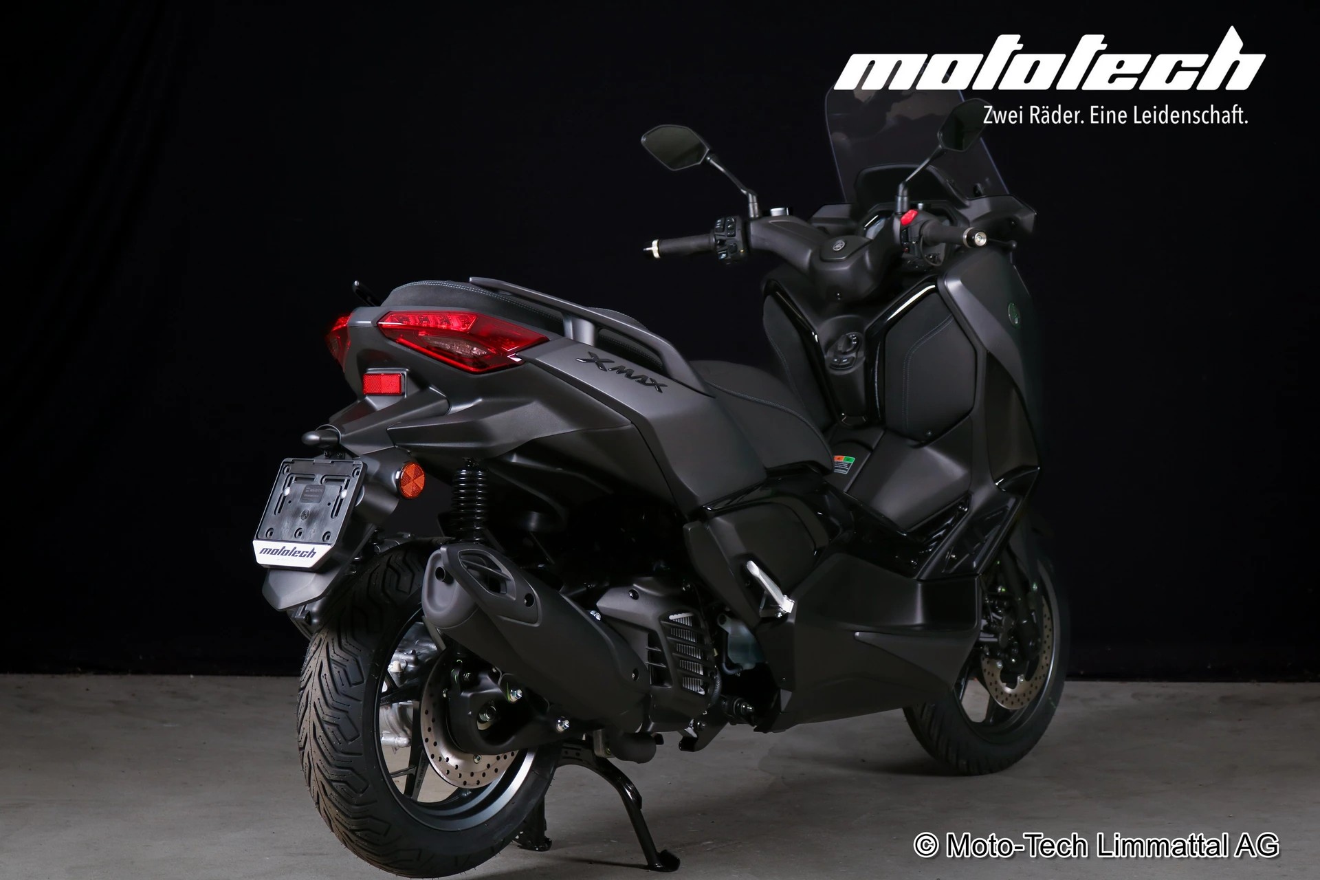 YAMAHA X-Max 300 Tech Max+-image-2