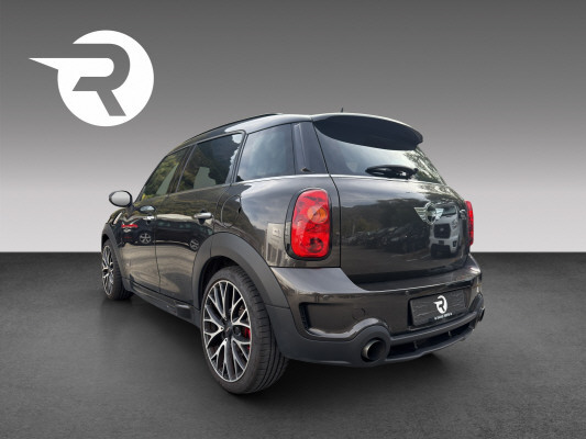 MINI Countryman JCW ALL4-image-2