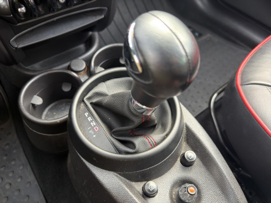 MINI Countryman JCW ALL4-image-10