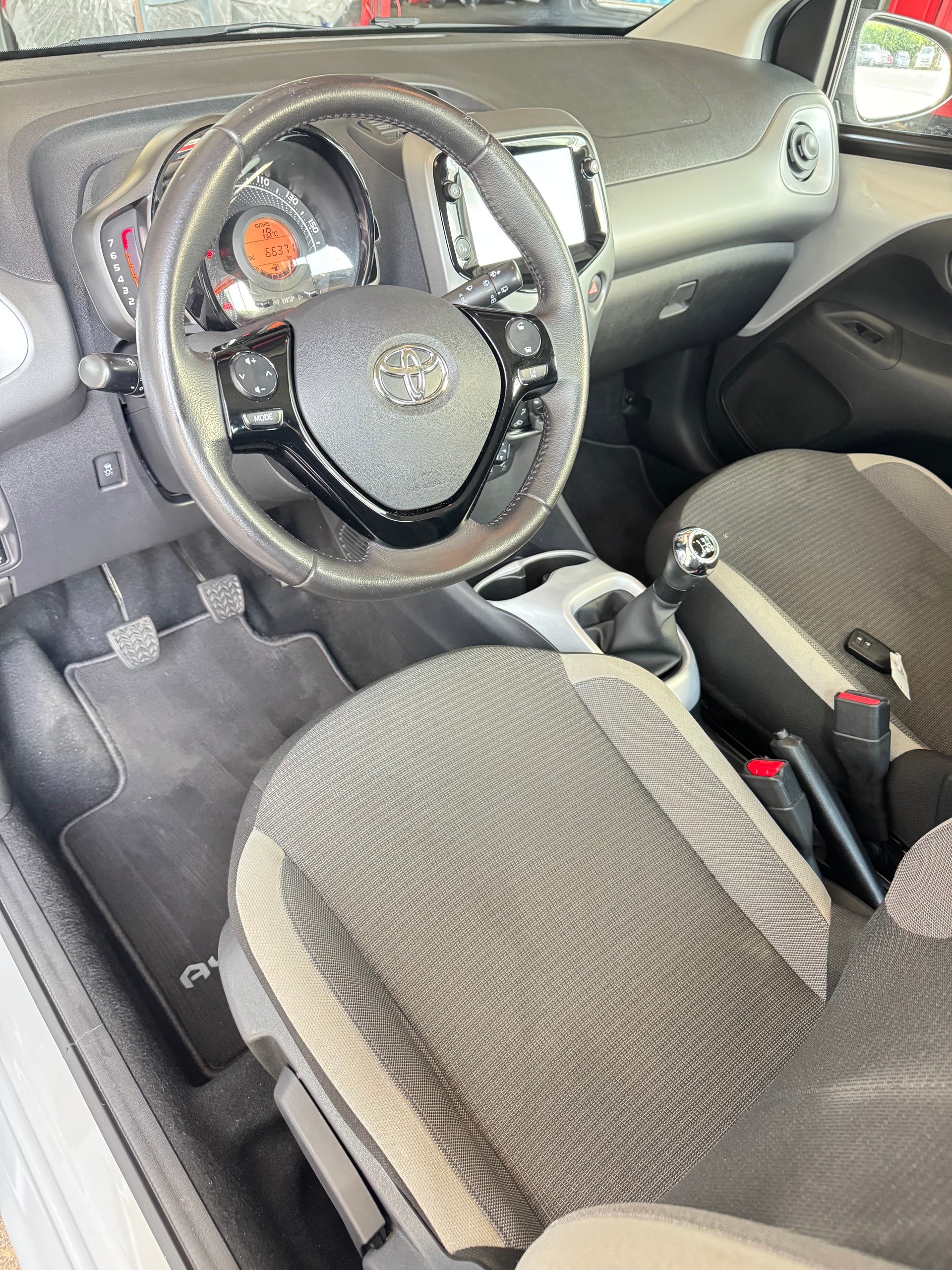 TOYOTA Aygo 1.0 VVT-i Trend-image-11