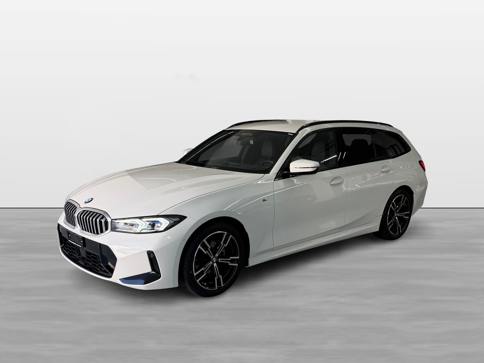 BMW 320d xDrive 48V Touring Steptronic M Sport-showroom-element-1