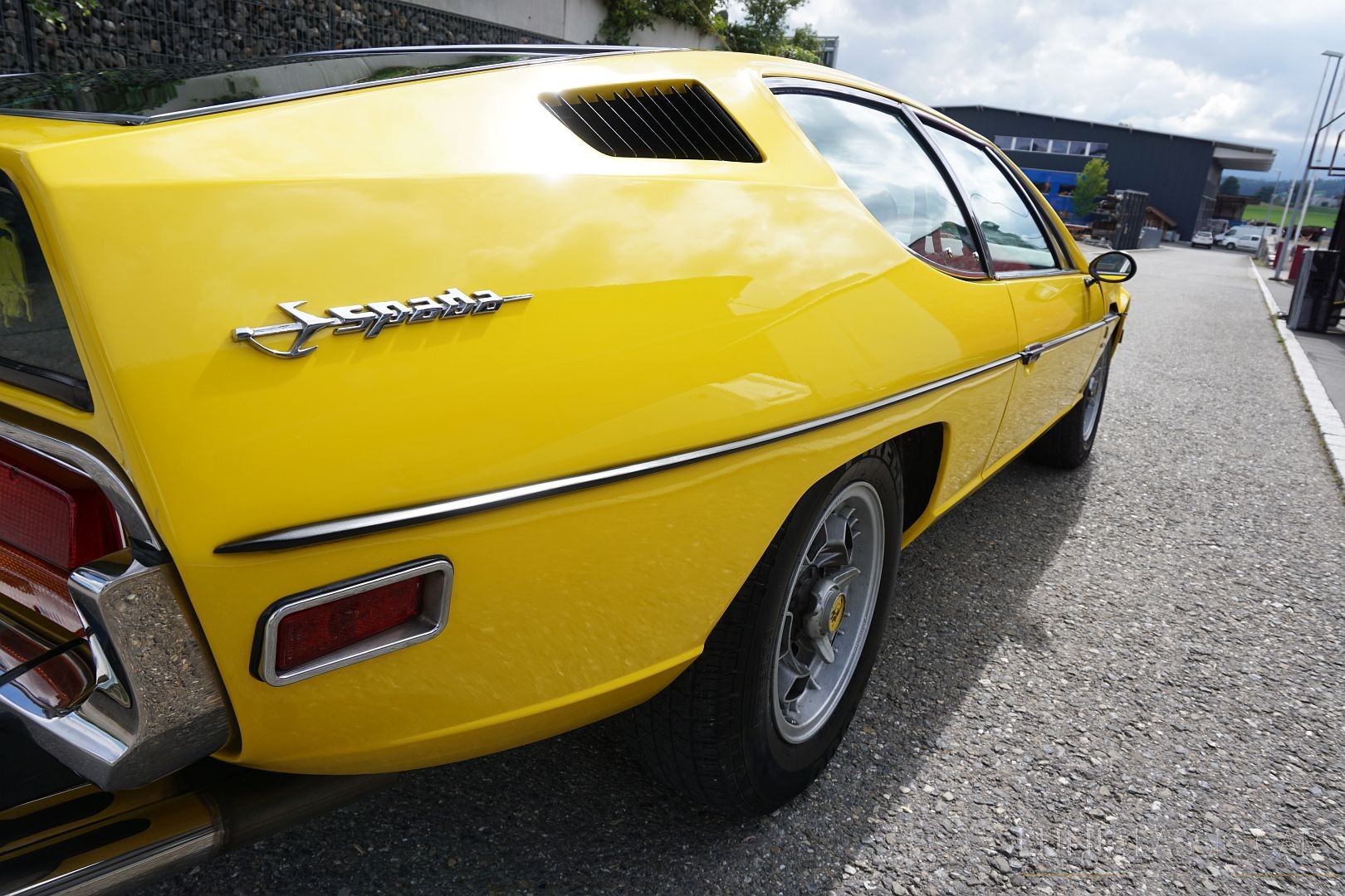 LAMBORGHINI Espada 400 GT-image-16