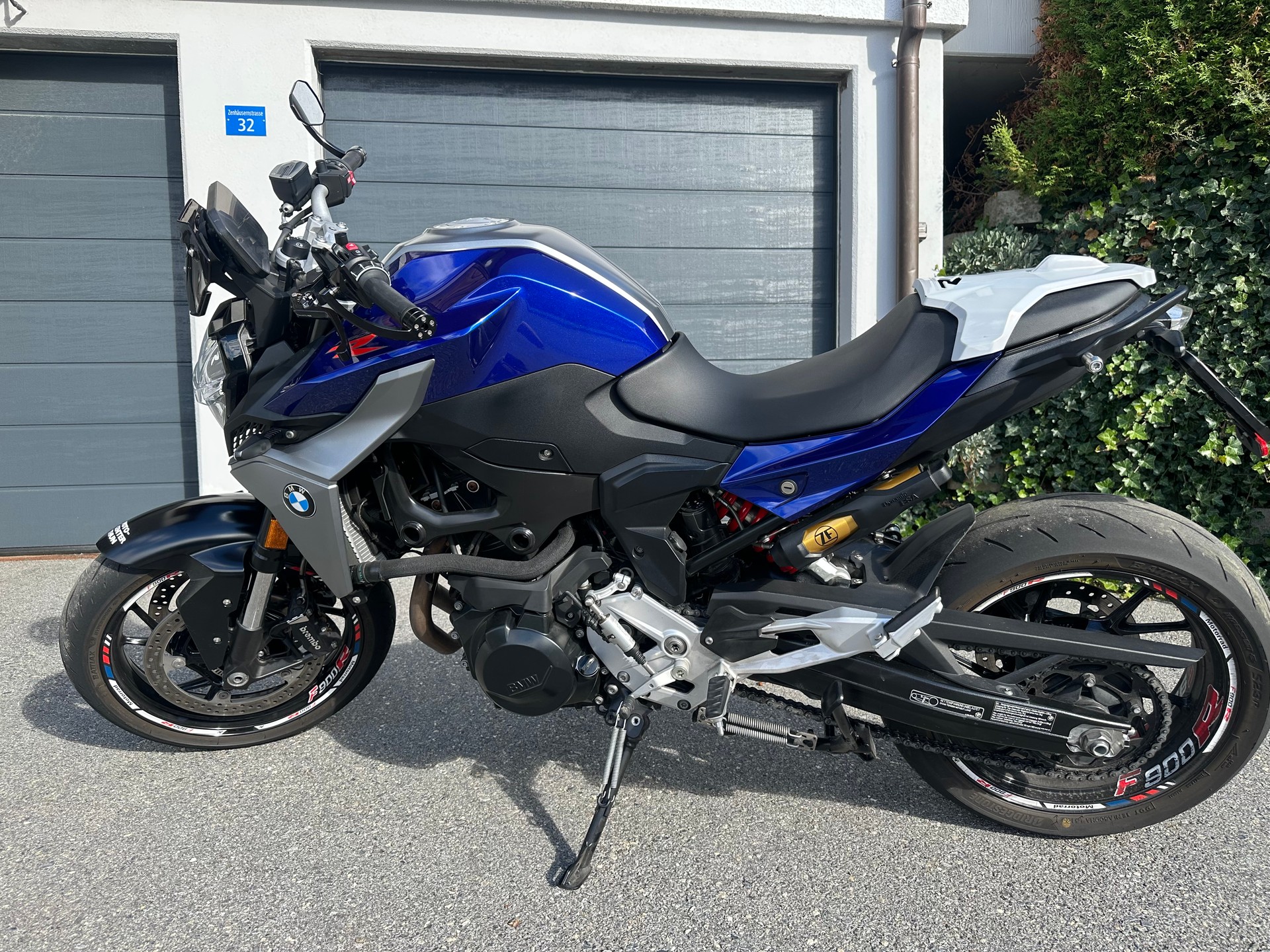 BMW F 900 R A2 (35kW) ABS-image-2