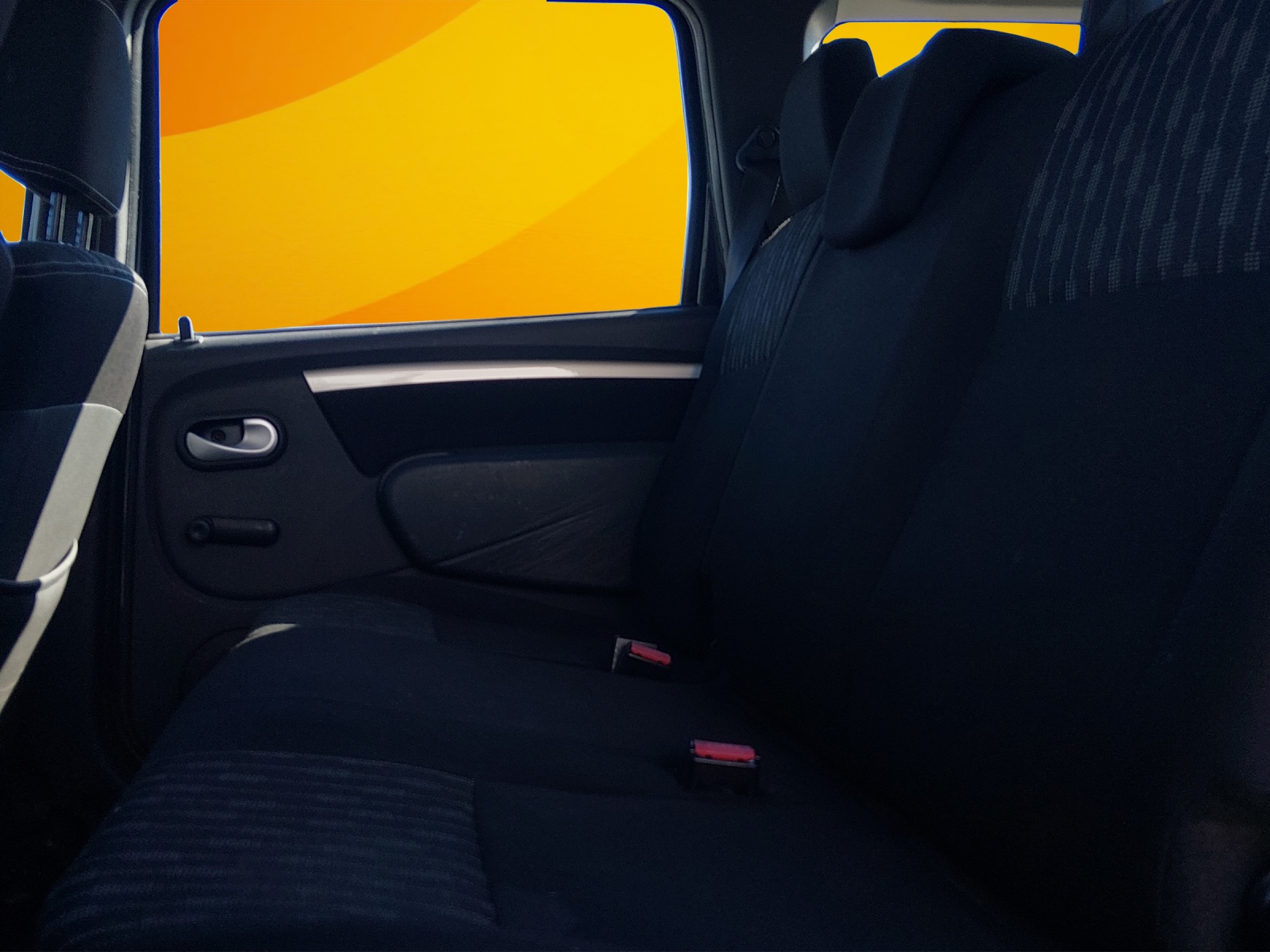 DACIA Logan 1.5 dCi Lauréate-image-10