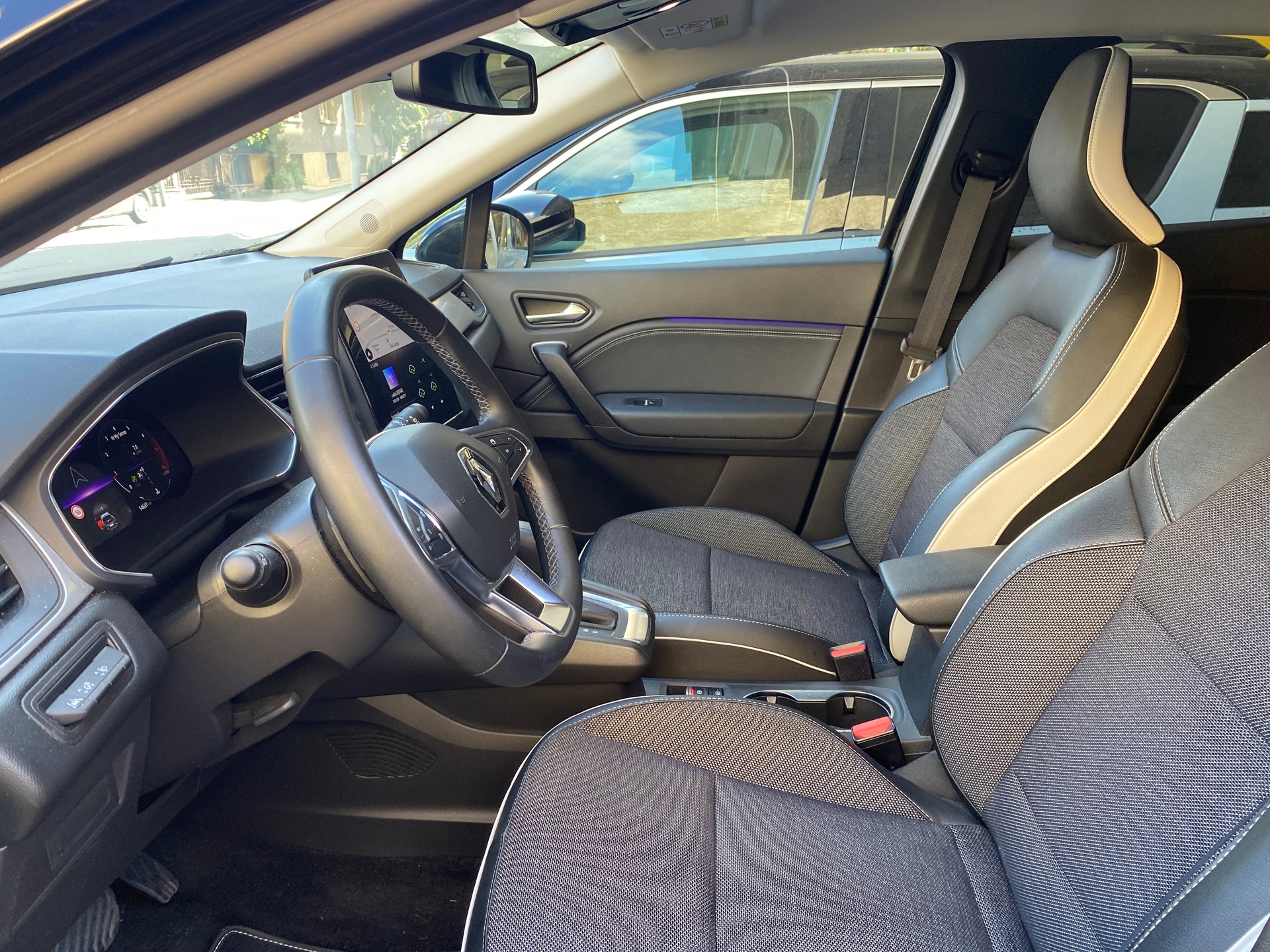 RENAULT Captur 1.3 TCe Techno EDC-image-8