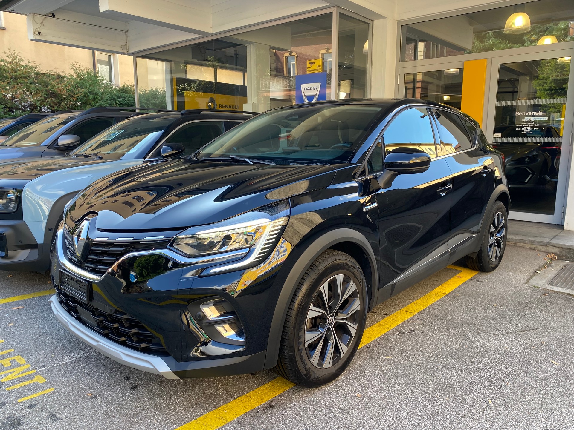 RENAULT Captur 1.3 TCe Techno EDC