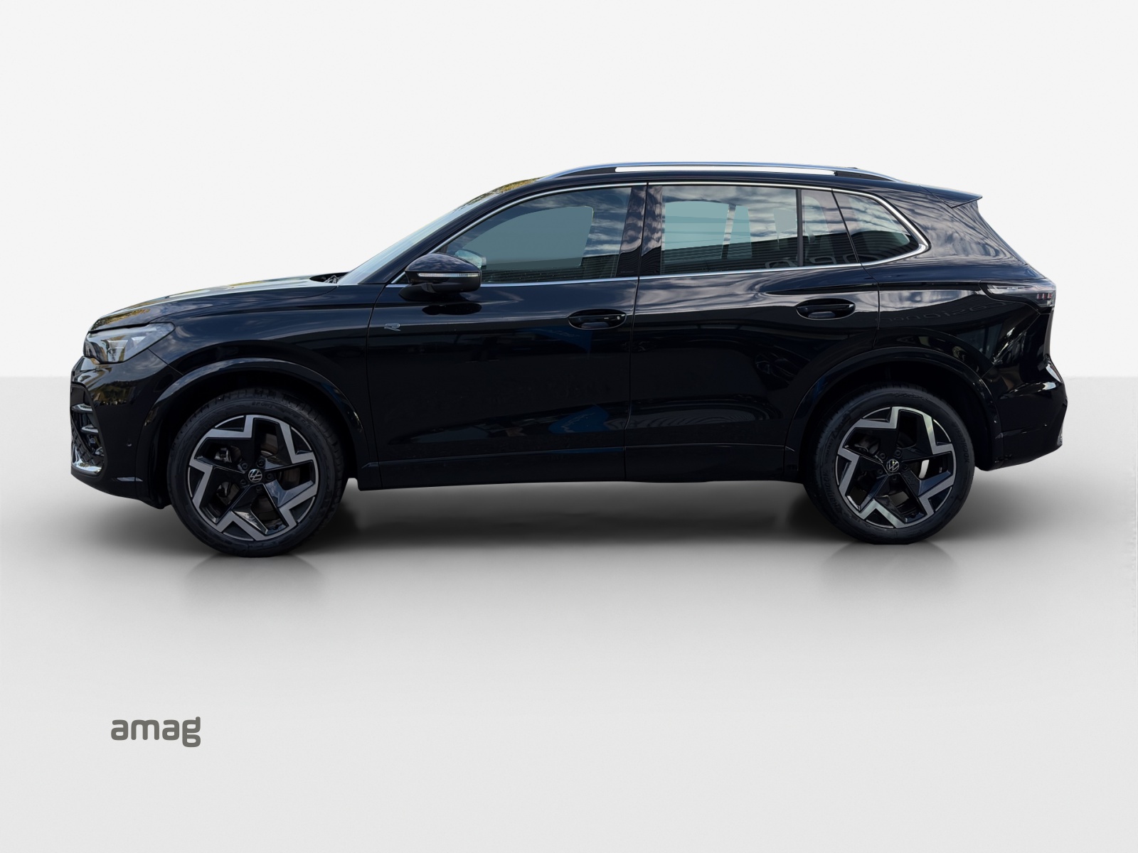 VW Tiguan 2.0 TSI DSG R-Line 4Motion-showroom-element-1