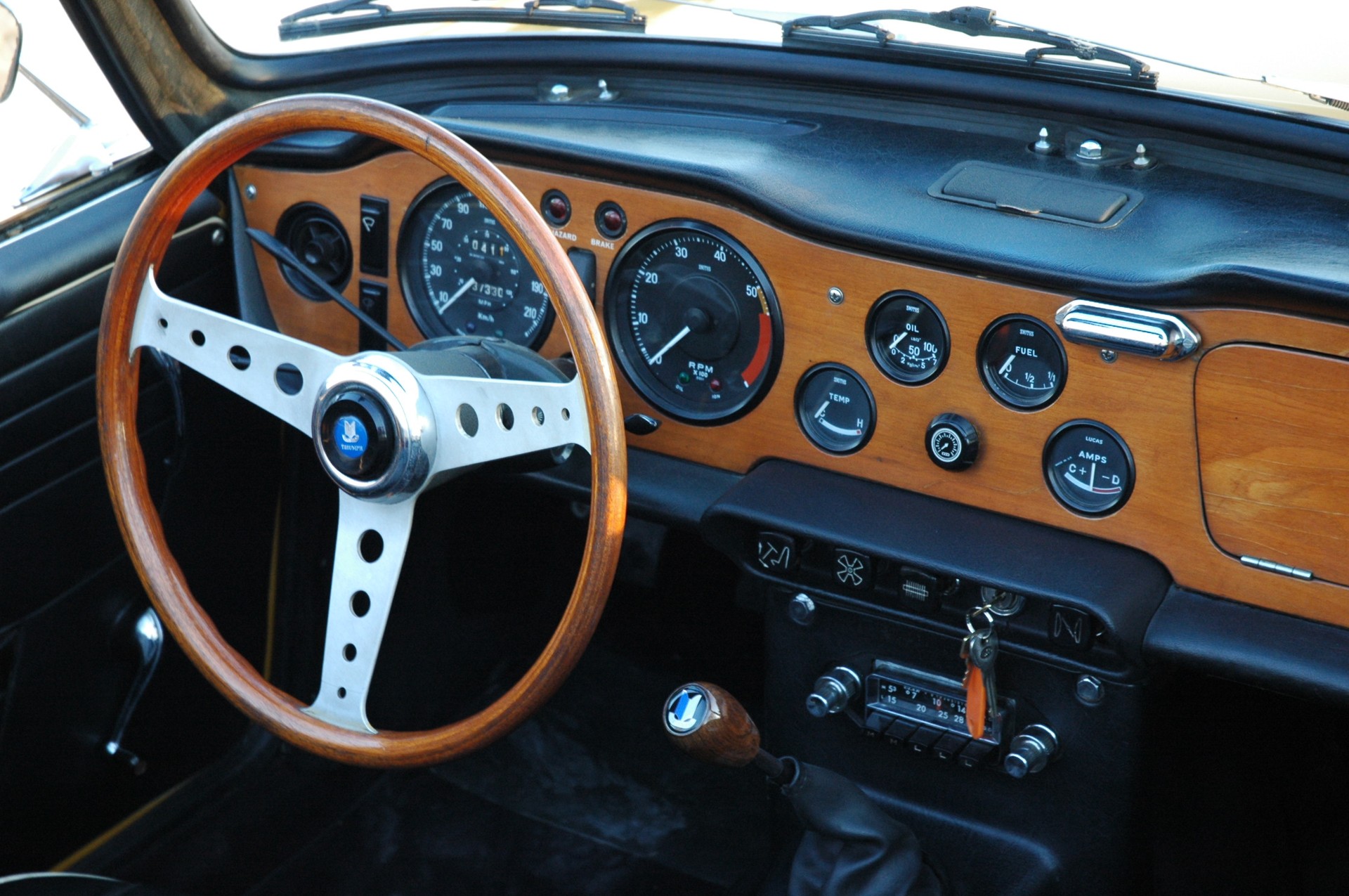 TRIUMPH TR5 P.I. Overdrive-image-1