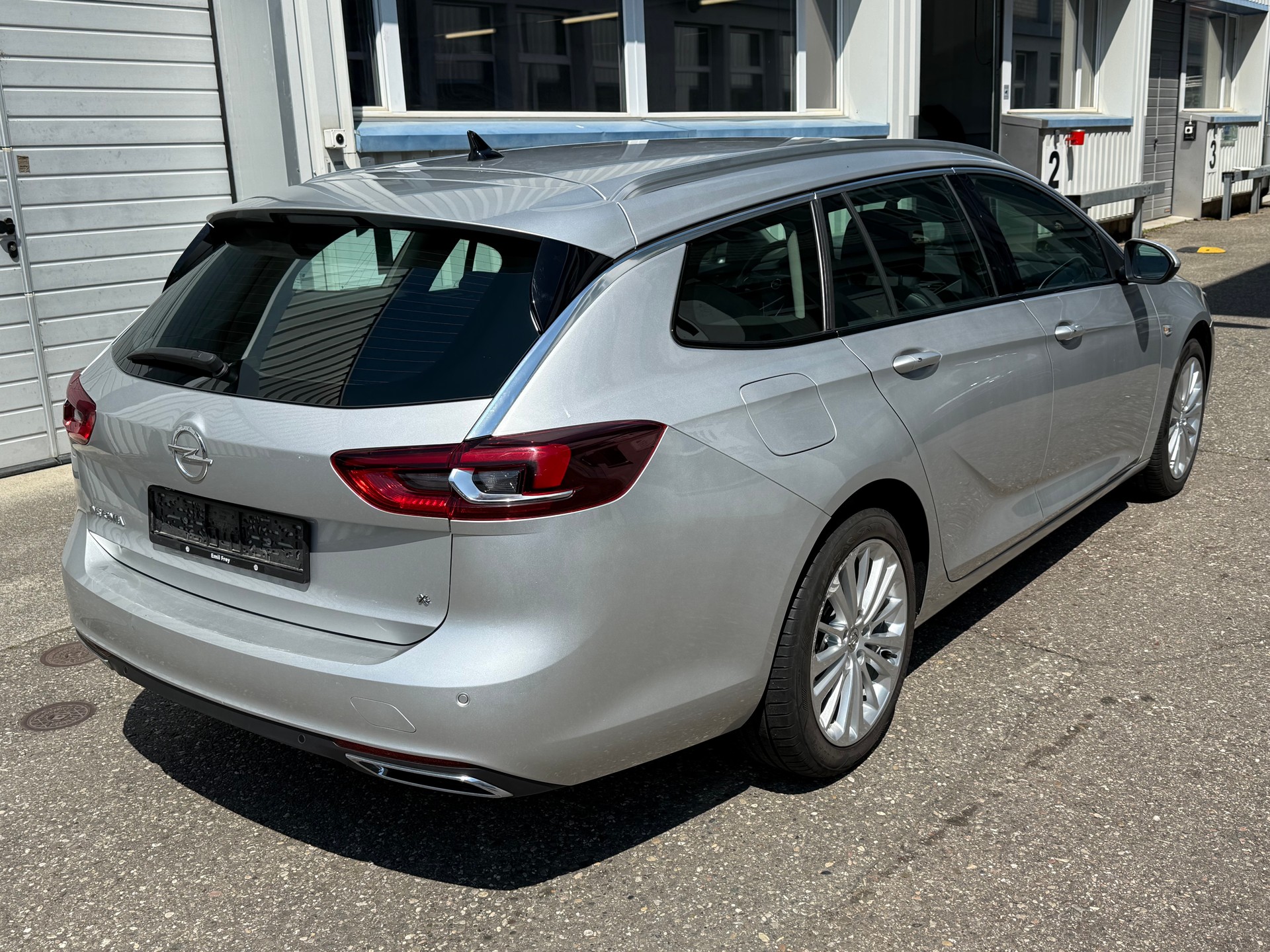 OPEL Insignia 2.0 BiDTI Sports Tourer Excellence 4WD A.-image-2