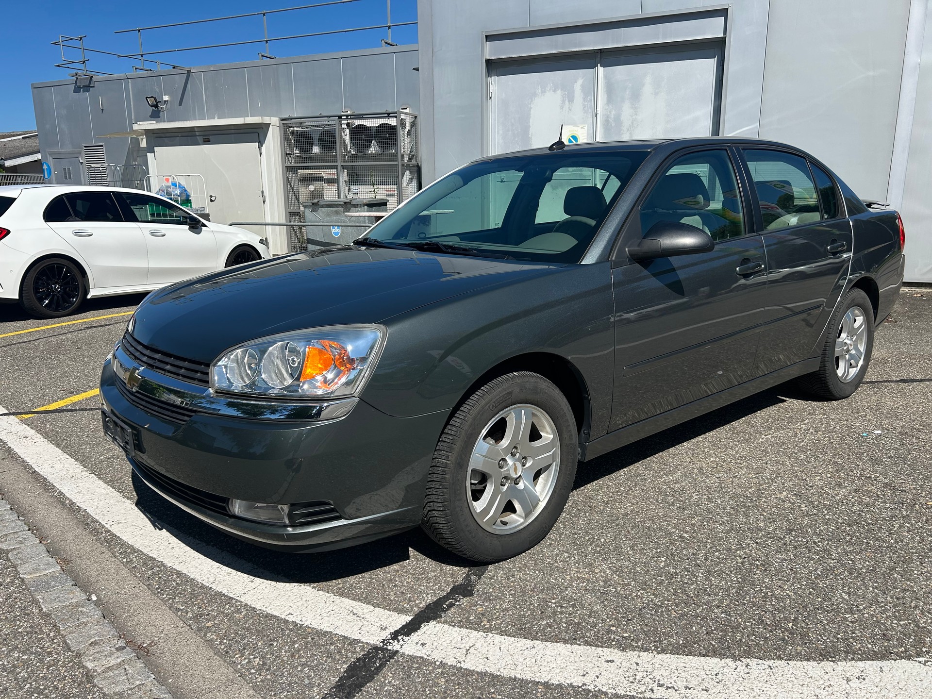 CHEVROLET MALIBU-image-1
