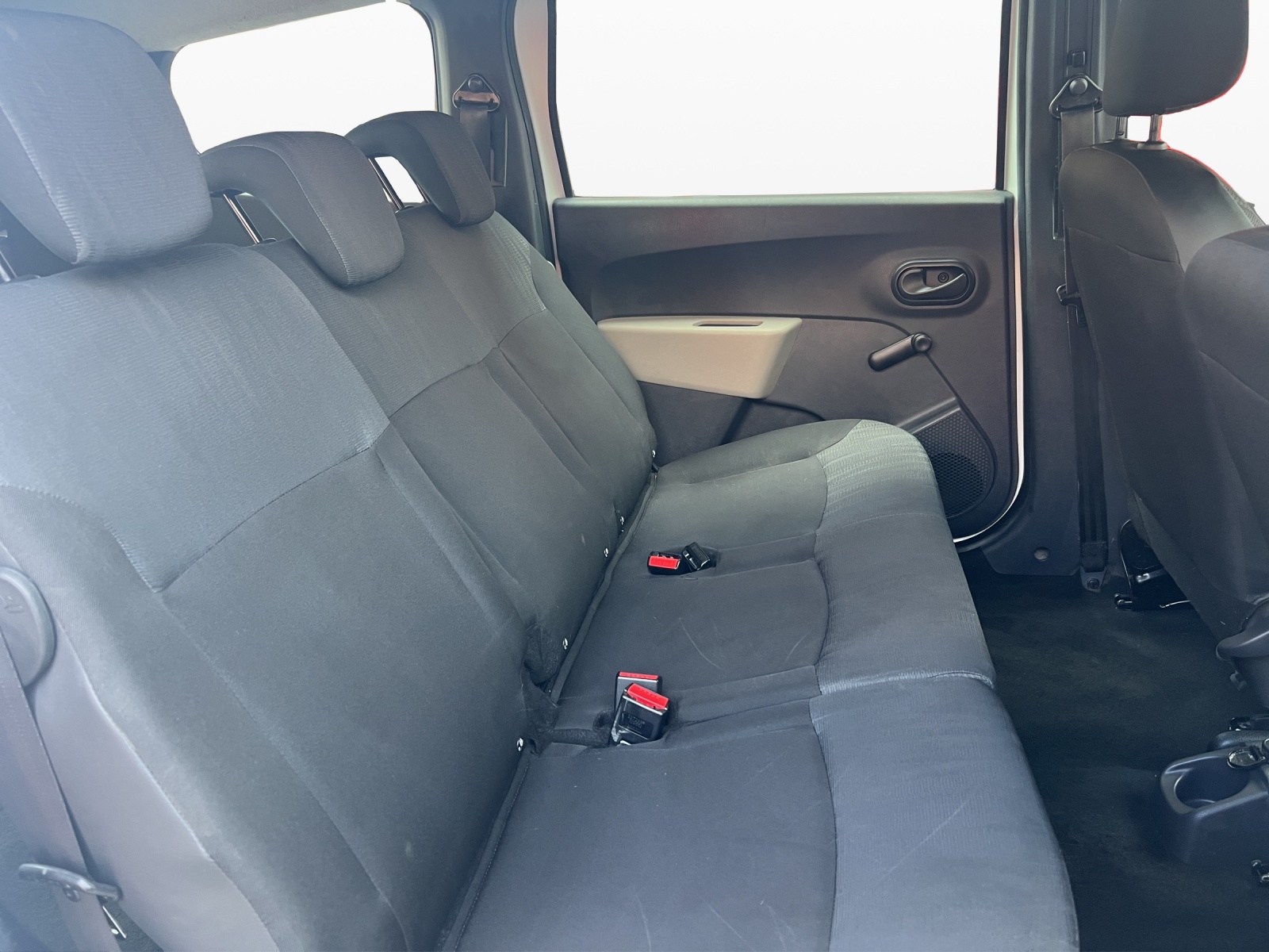 DACIA Lodgy 1.5 dCi Ambiance-image-18