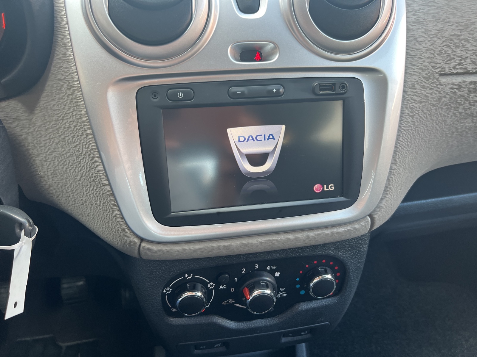 DACIA Lodgy 1.5 dCi Ambiance-image-12