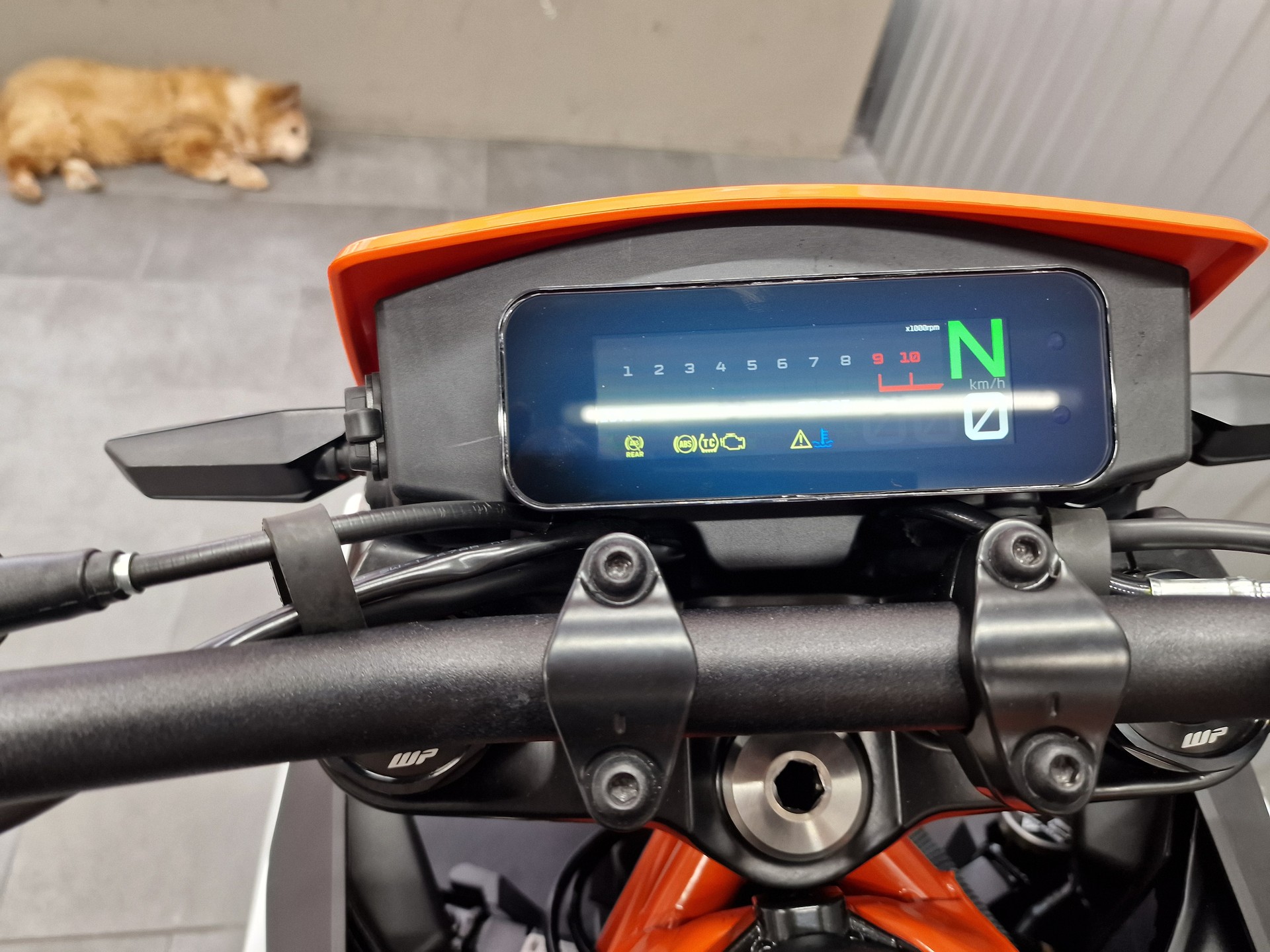KTM 390 SMC R-image-5