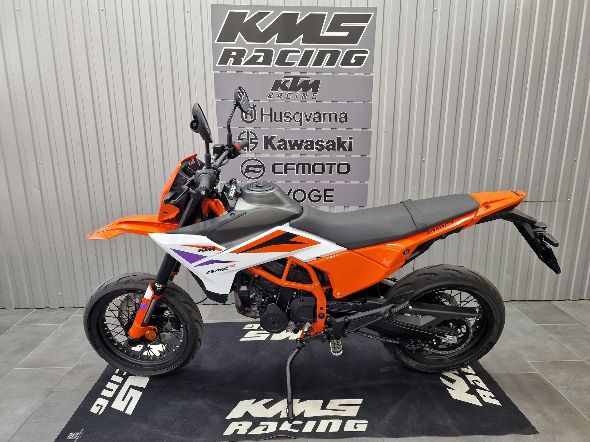 KTM 390 SMC R-image-4