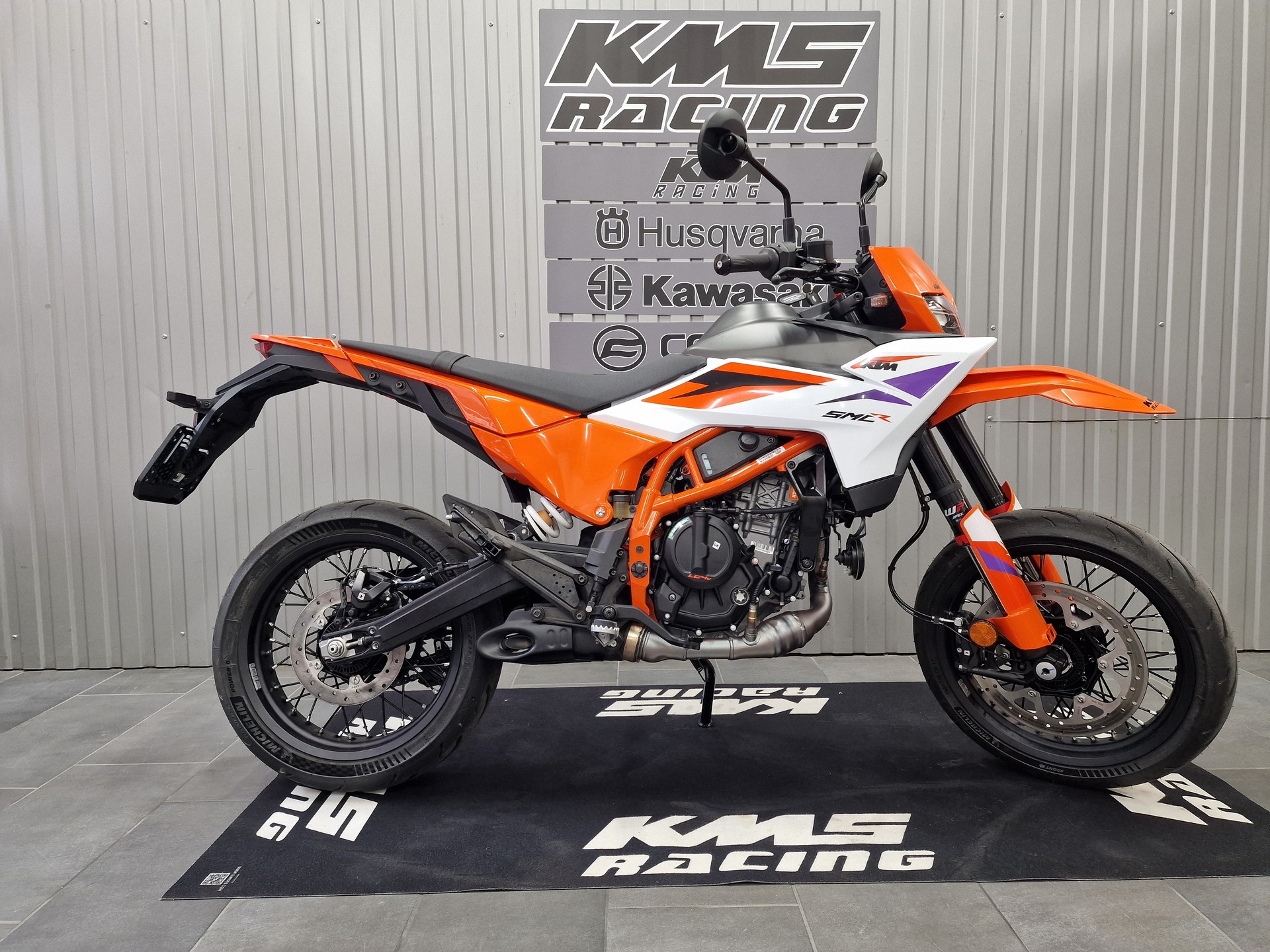KTM 390 SMC R-image-1