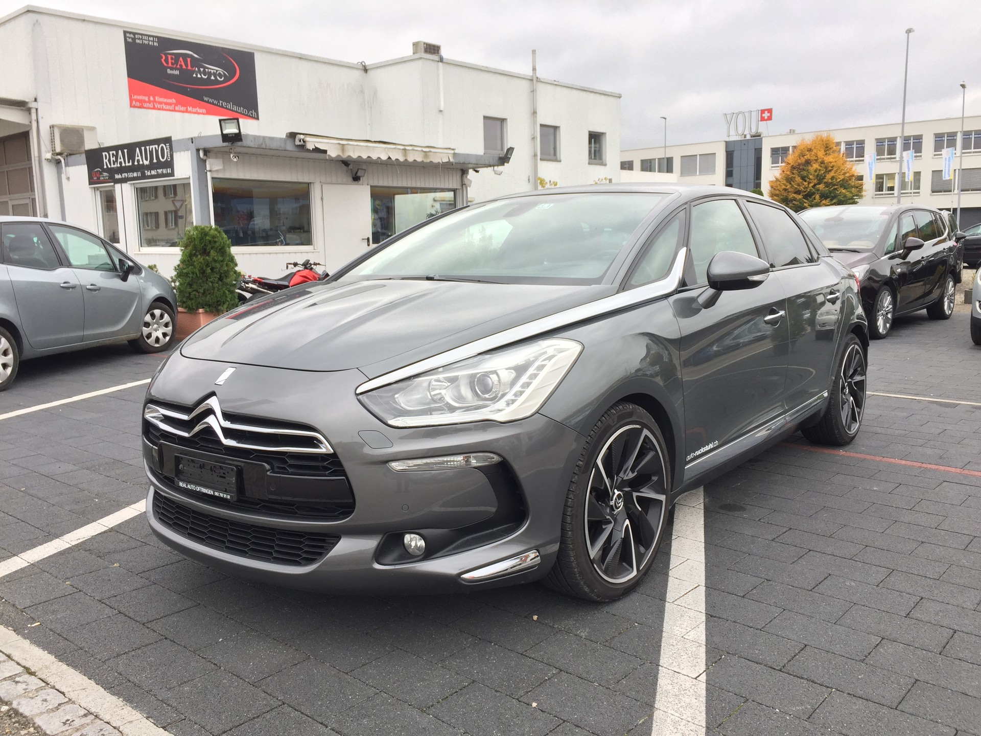 DS AUTOMOBILES DS5 1.6 Turbo Sport Chic-image-1