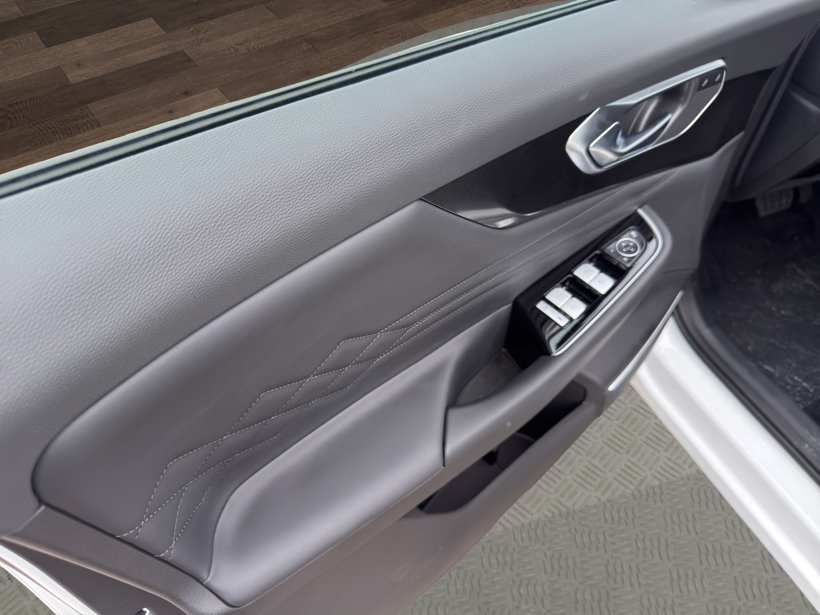 BAIC X55 Premium-image-17