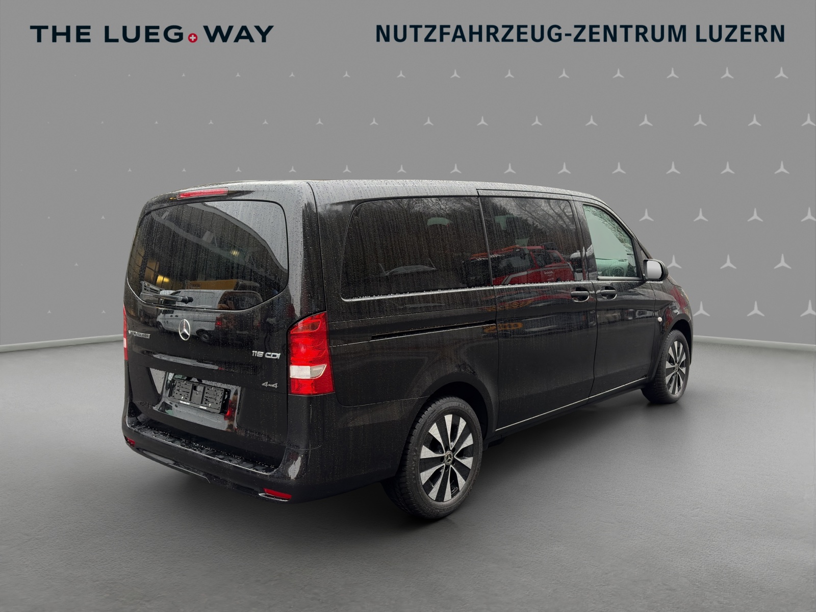MERCEDES-BENZ Vito 116 CDI Lang Select Tourer 4Matic 9G-Tronic-image-4