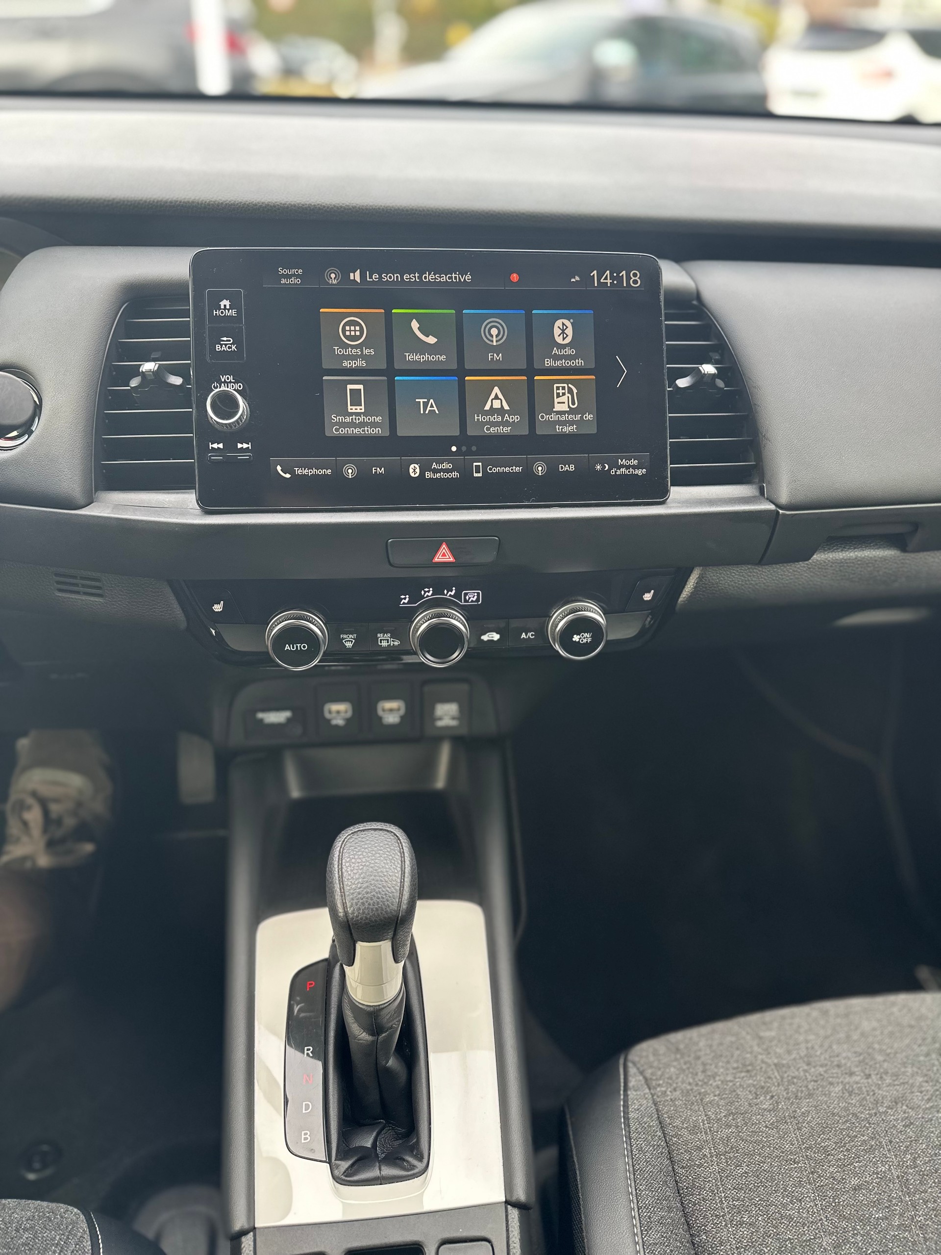 HONDA Jazz 1.5i-MMD Comfort E-CVT-image-12
