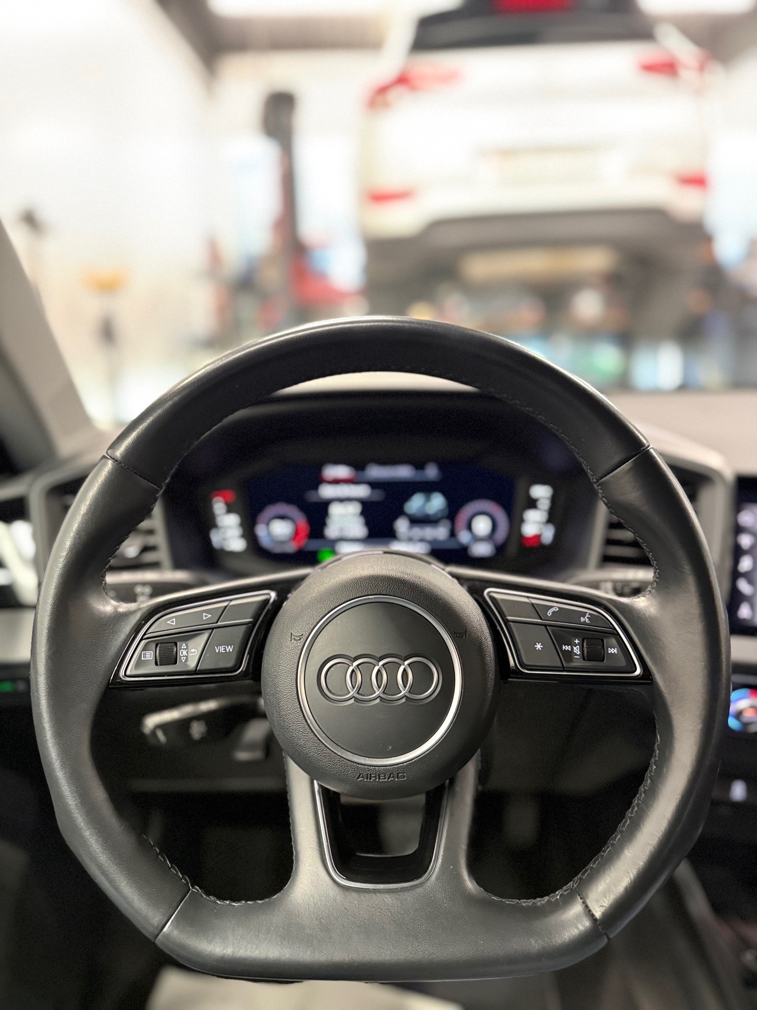 AUDI A1 Sportback 30 TFSI advanced S-tronic-image-11