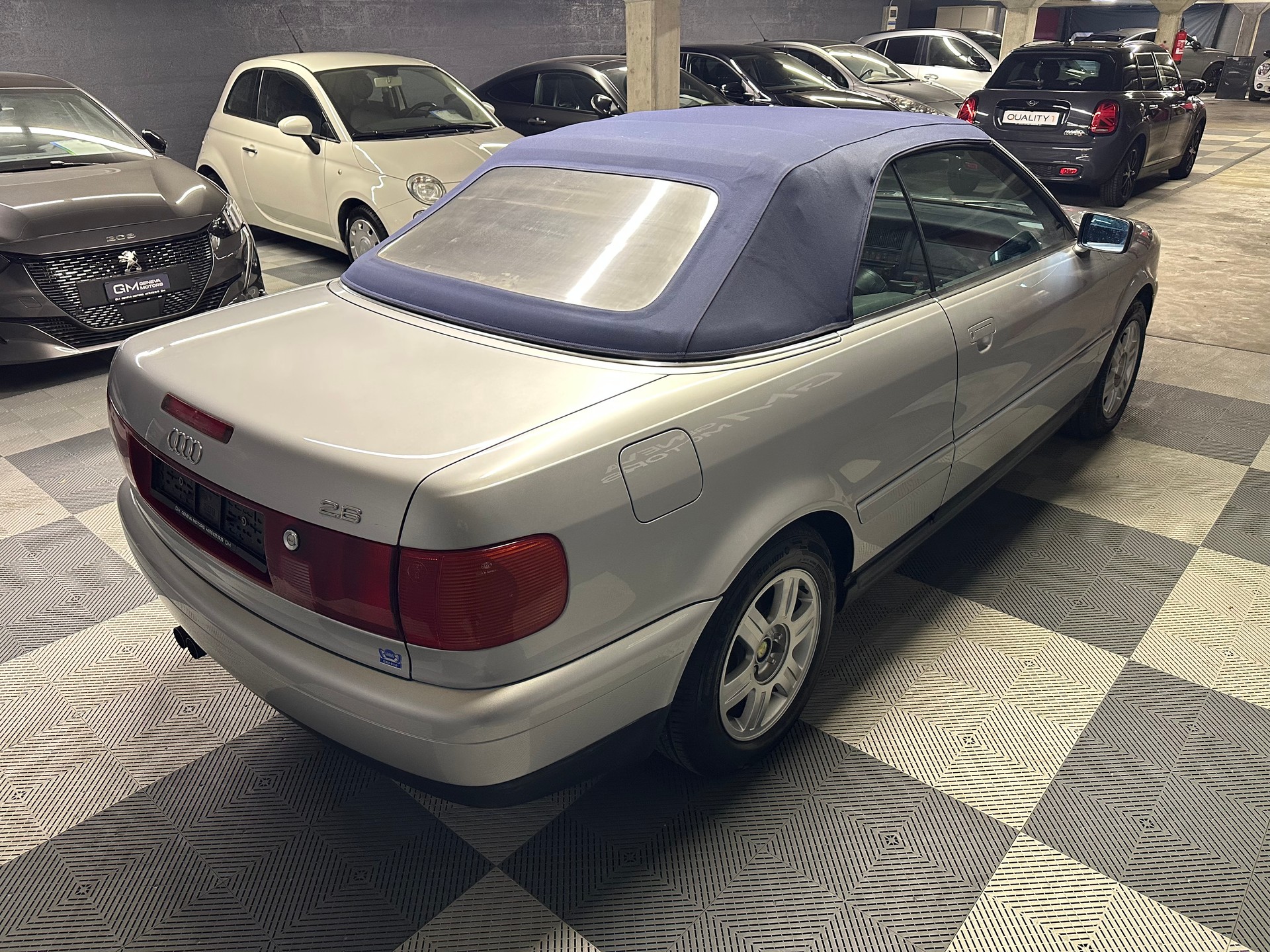 AUDI Cabriolet 2.6 E-image-4