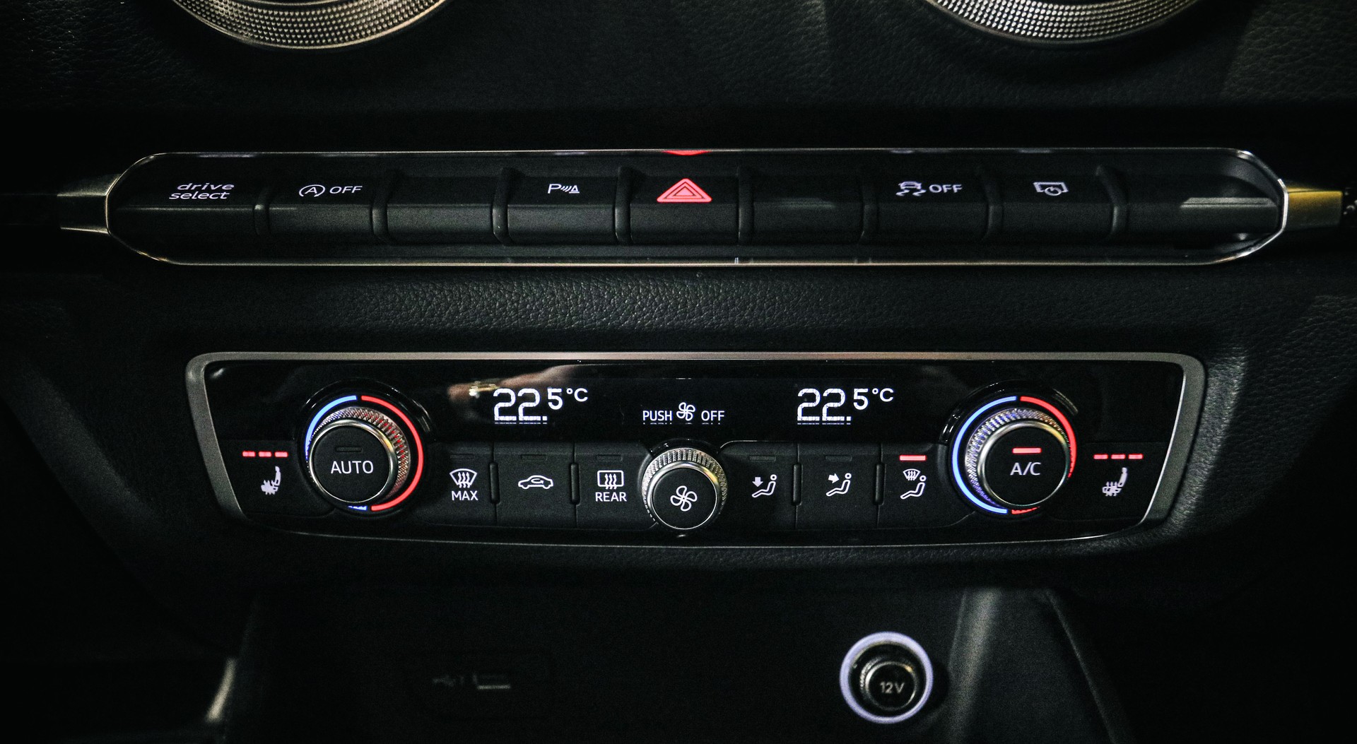 AUDI RS3 Sportback 2.5 TSI DAZA quattro S-tronic-image-17