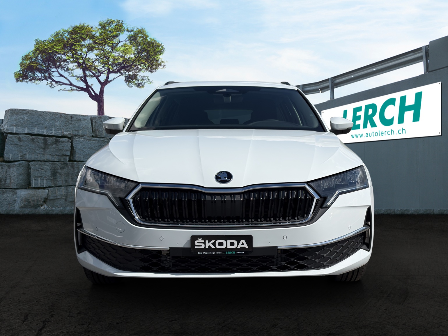 SKODA Octavia Combi 2.0 TDI DSG Selection-showroom-element-1