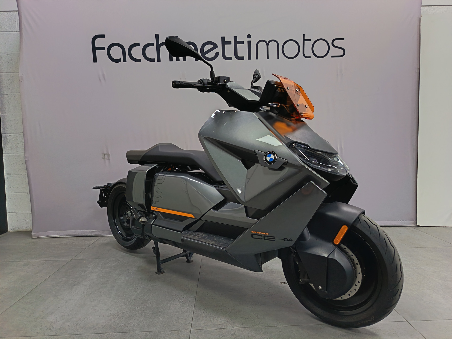 BMW CE 04-image-1