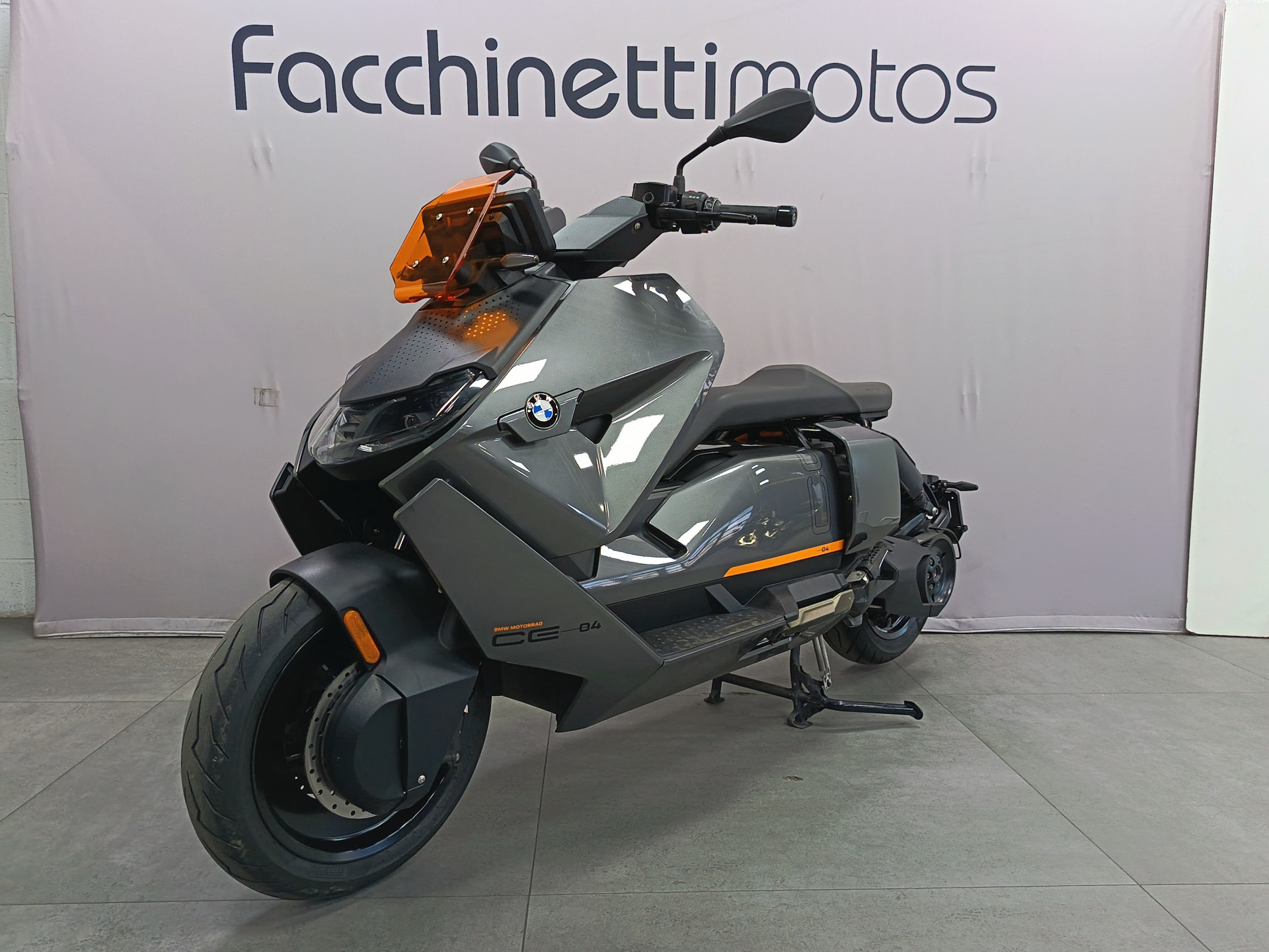 BMW CE 04-image-2